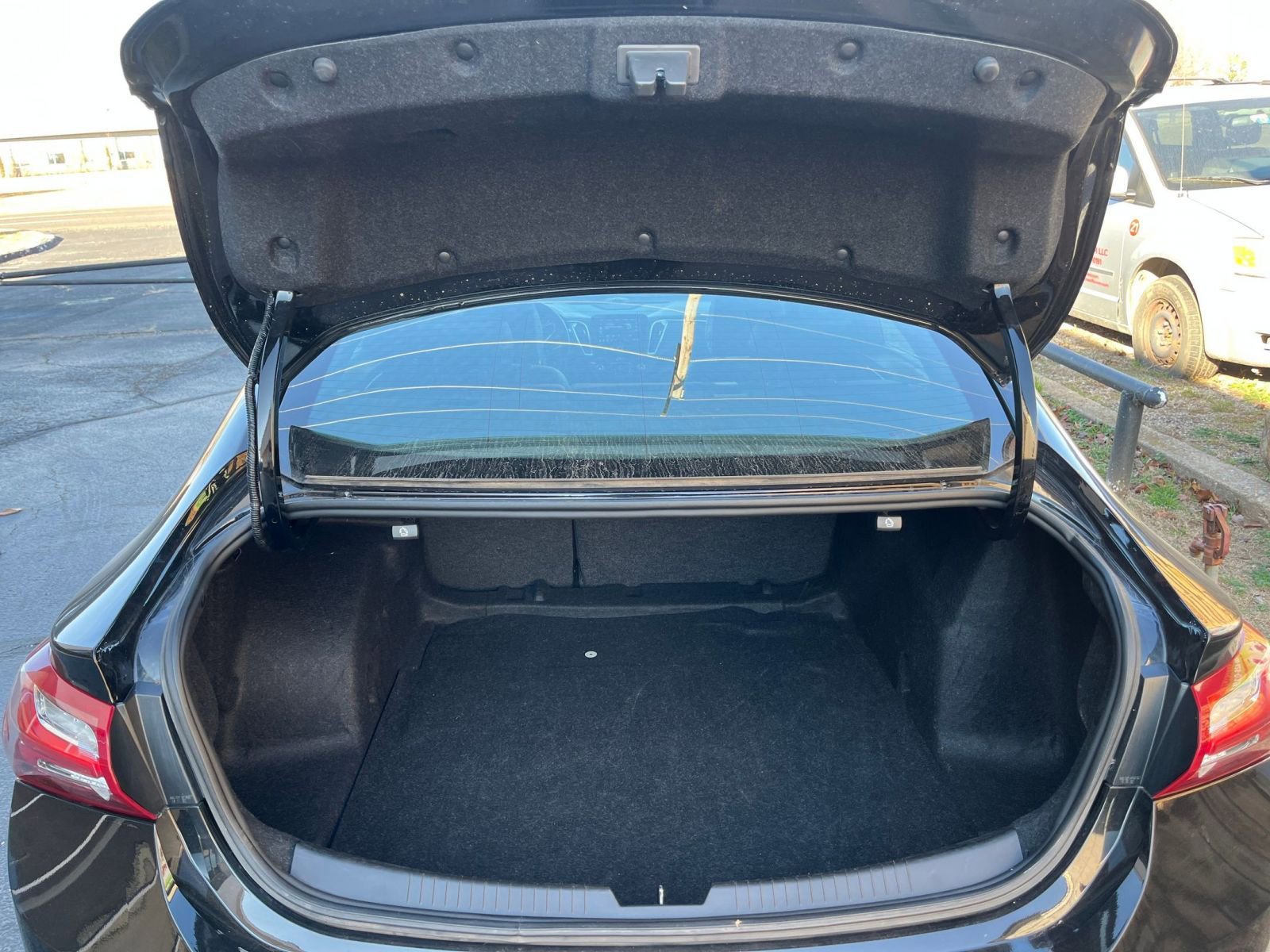 Thumbnail: 2024 Chevrolet Malibu - 31