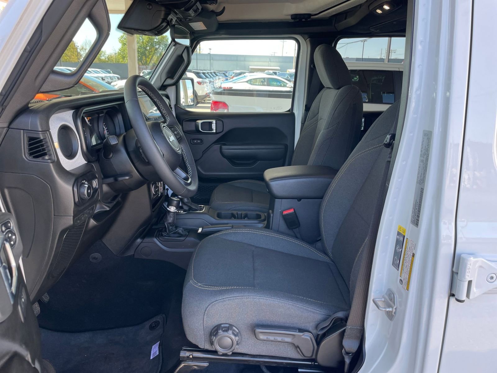 Thumbnail: 2025 Jeep Wrangler - 25