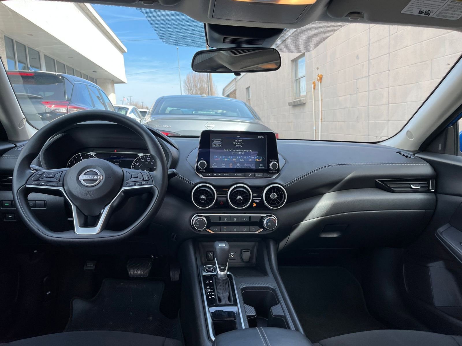 Thumbnail: 2025 Nissan Sentra - 31