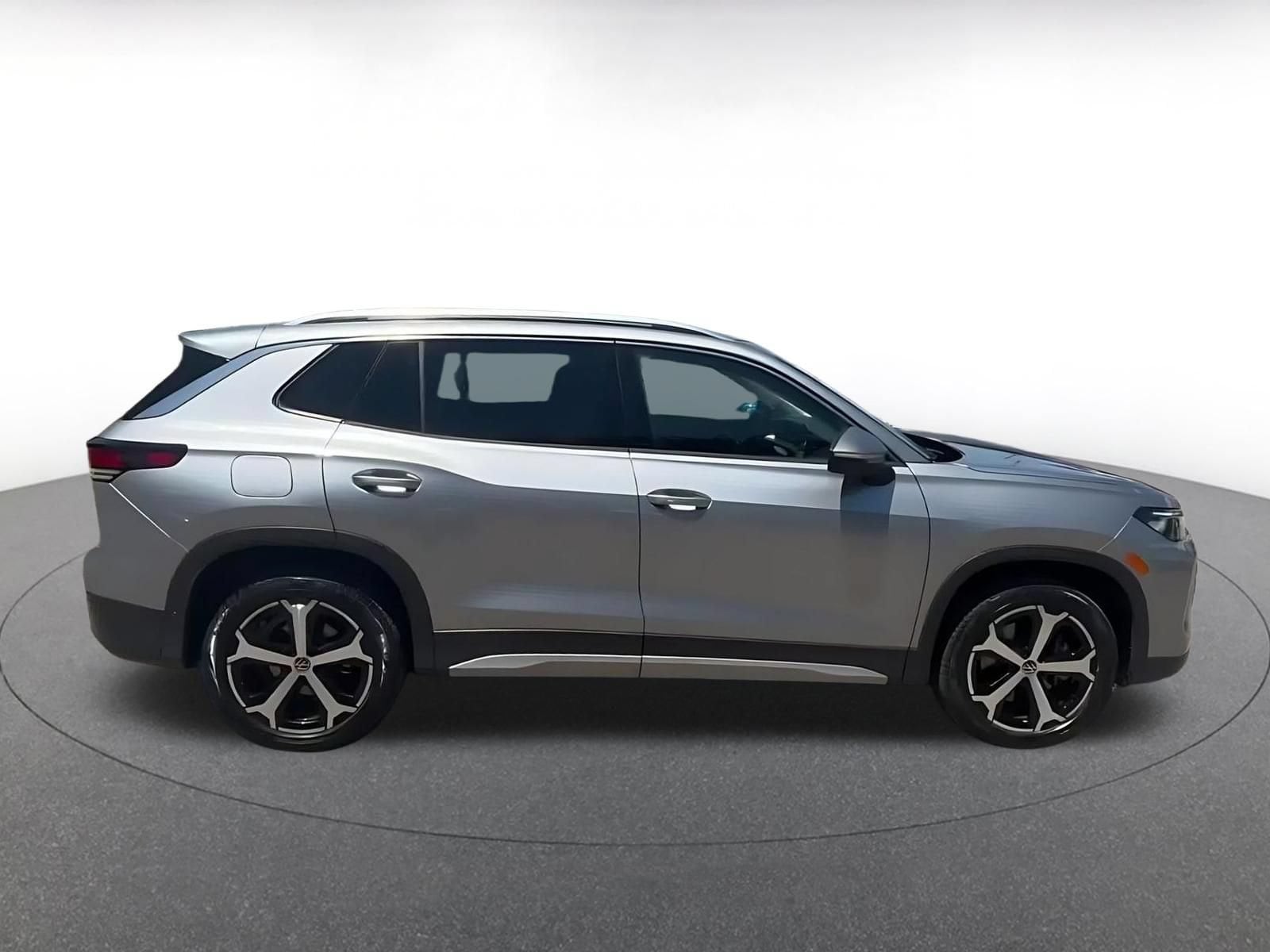 Thumbnail: 2026 Volkswagen Tiguan - 15