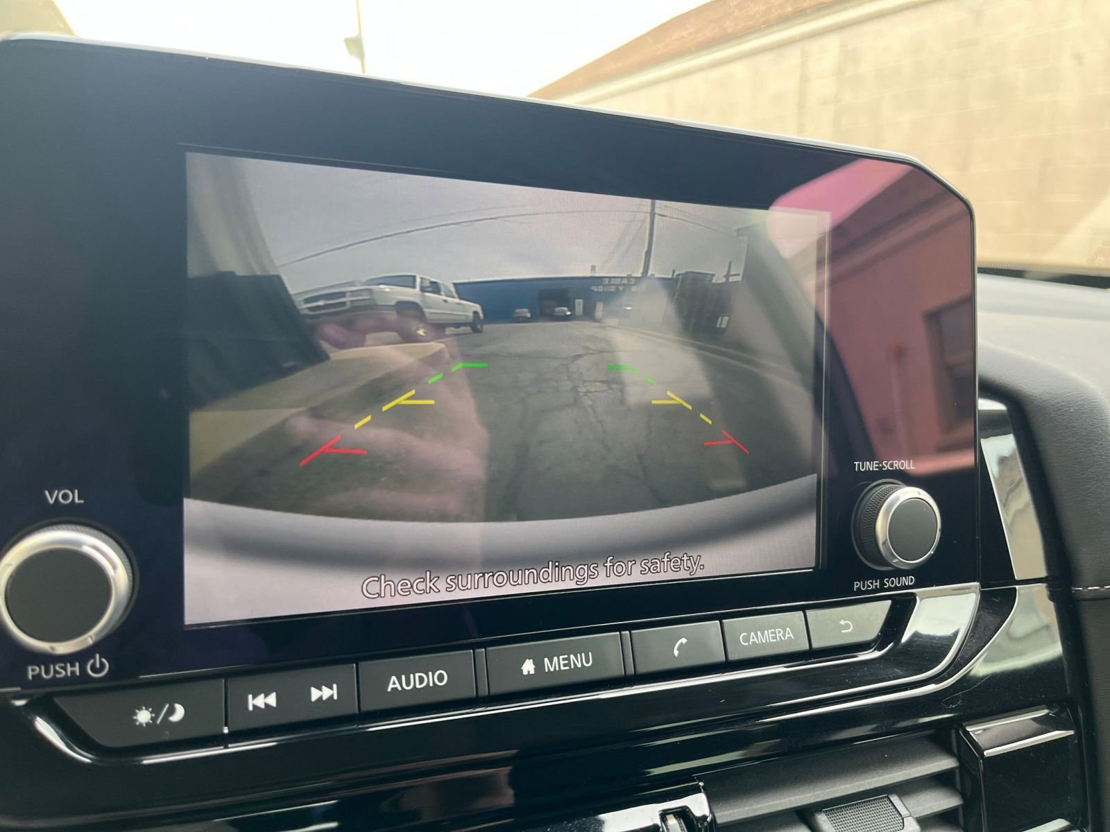 Thumbnail: 2025 Nissan Pathfinder - 25