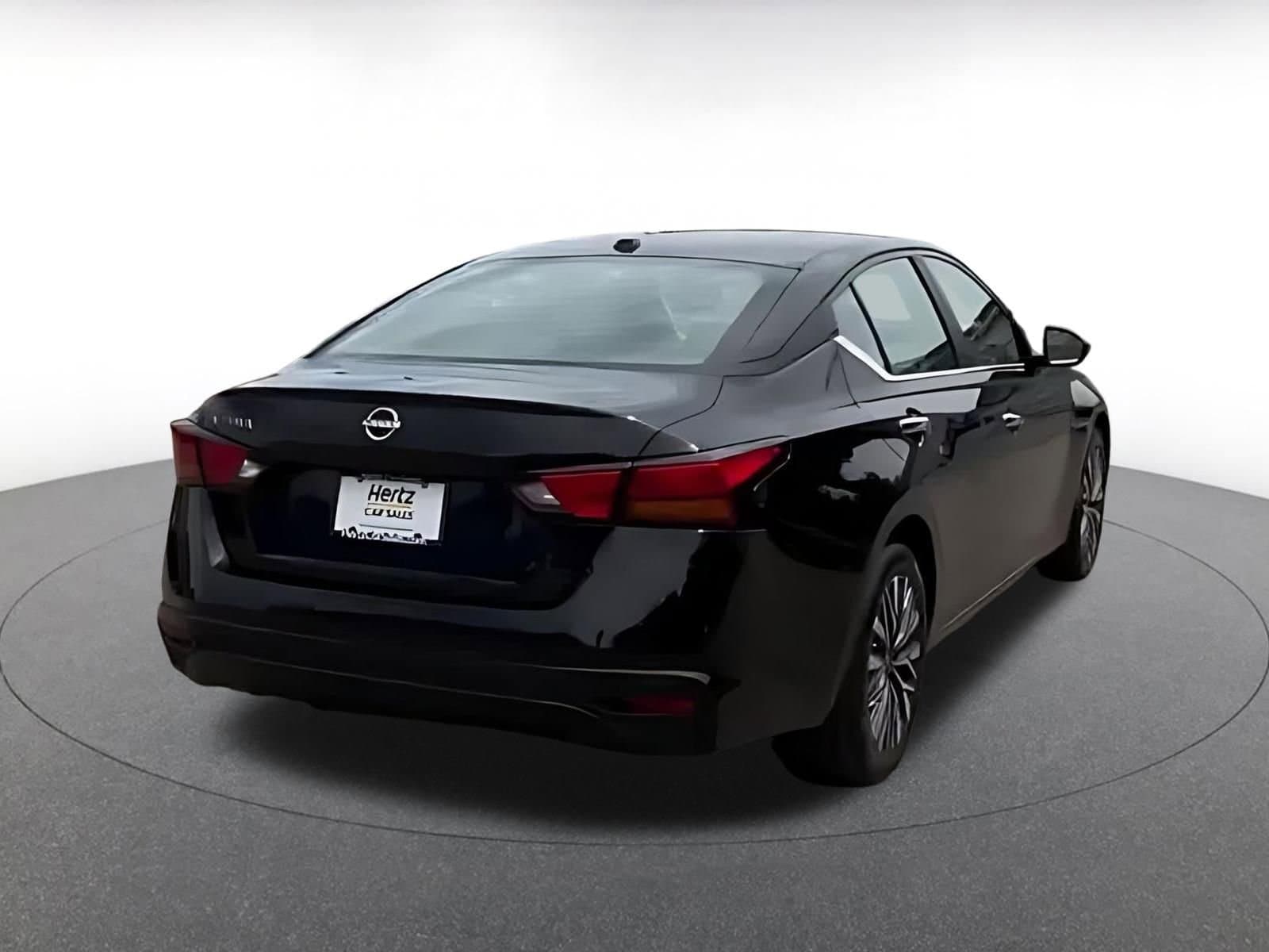 Thumbnail: 2025 Nissan Altima - 14