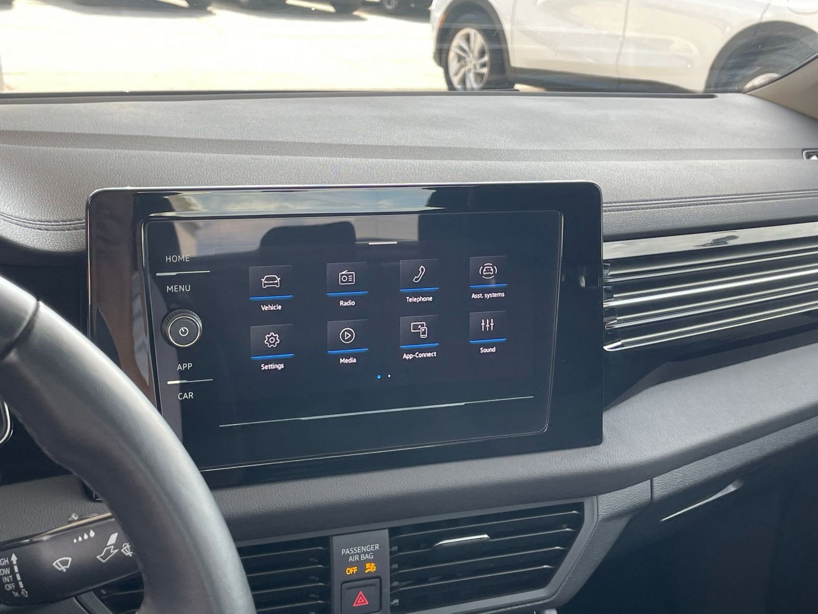 Thumbnail: 2025 Volkswagen Jetta - 21