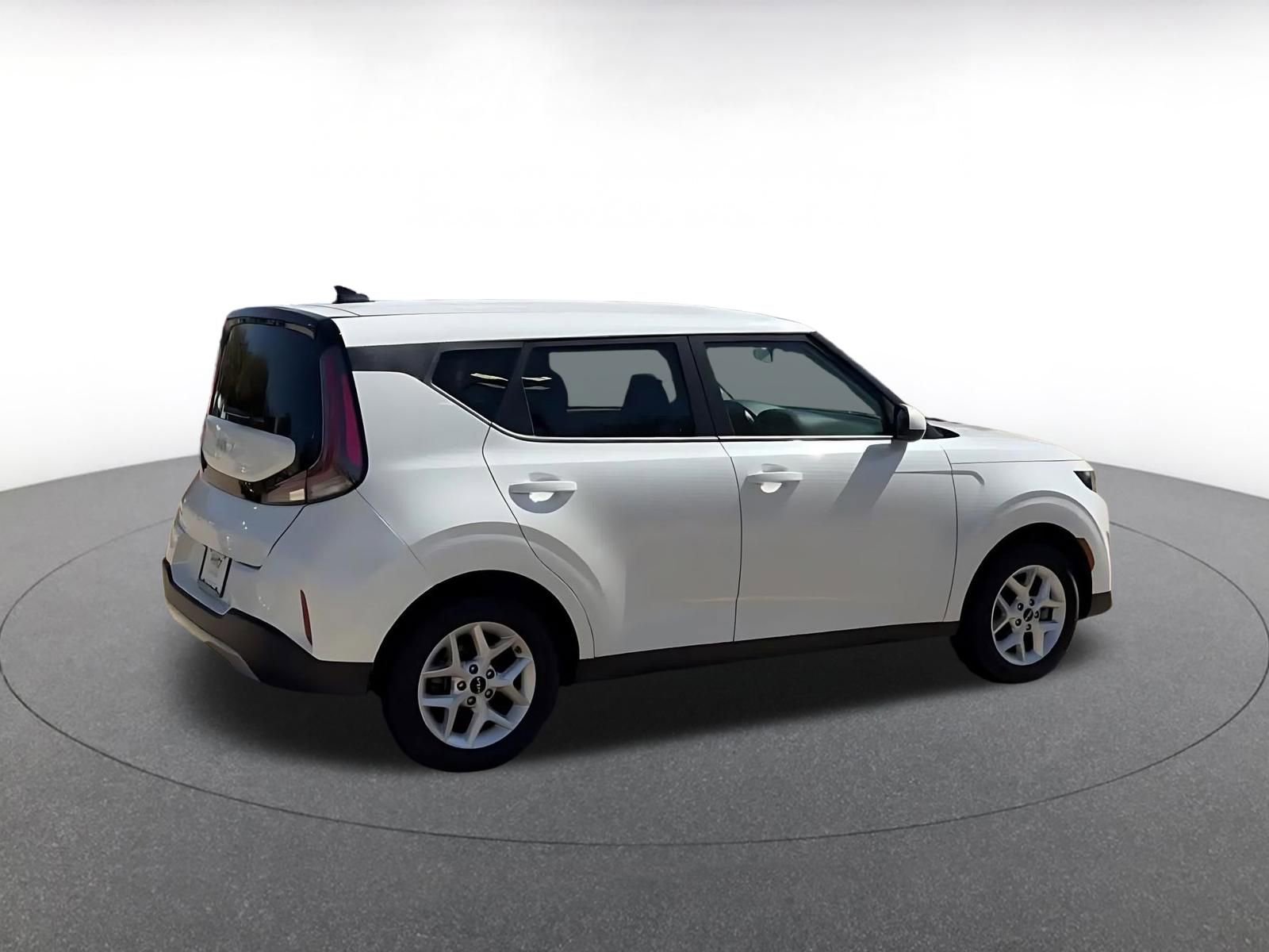 Thumbnail: 2025 Kia Soul - 15