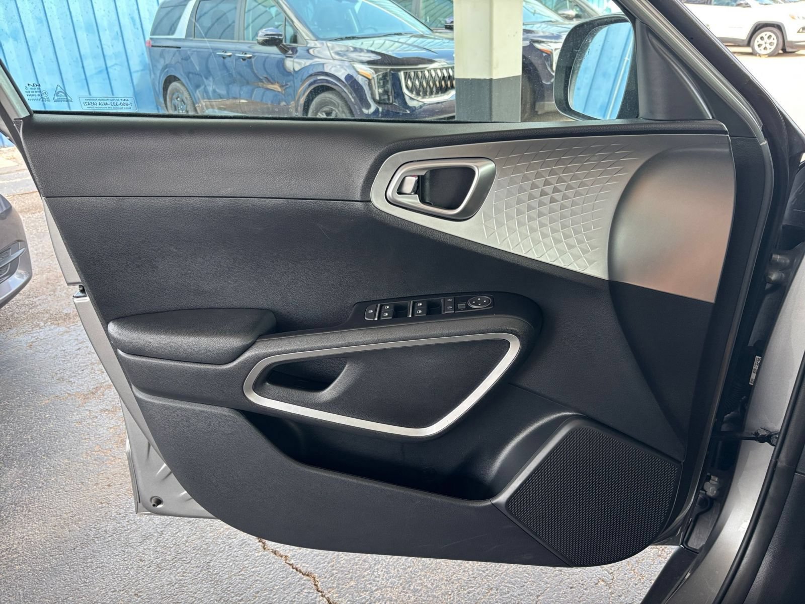 Thumbnail: 2025 Kia Soul - 18