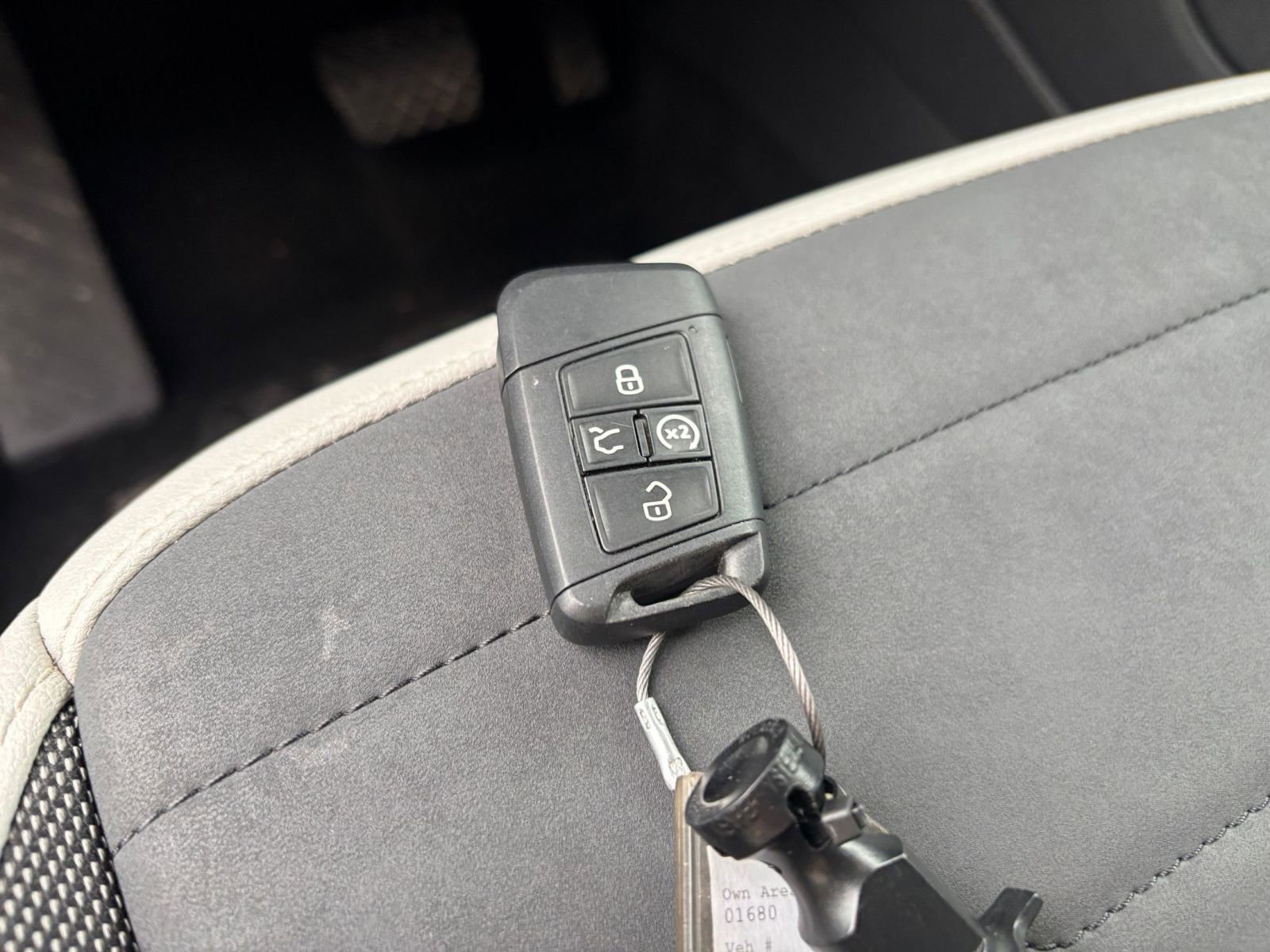 Thumbnail: 2025 Volkswagen Taos - 21