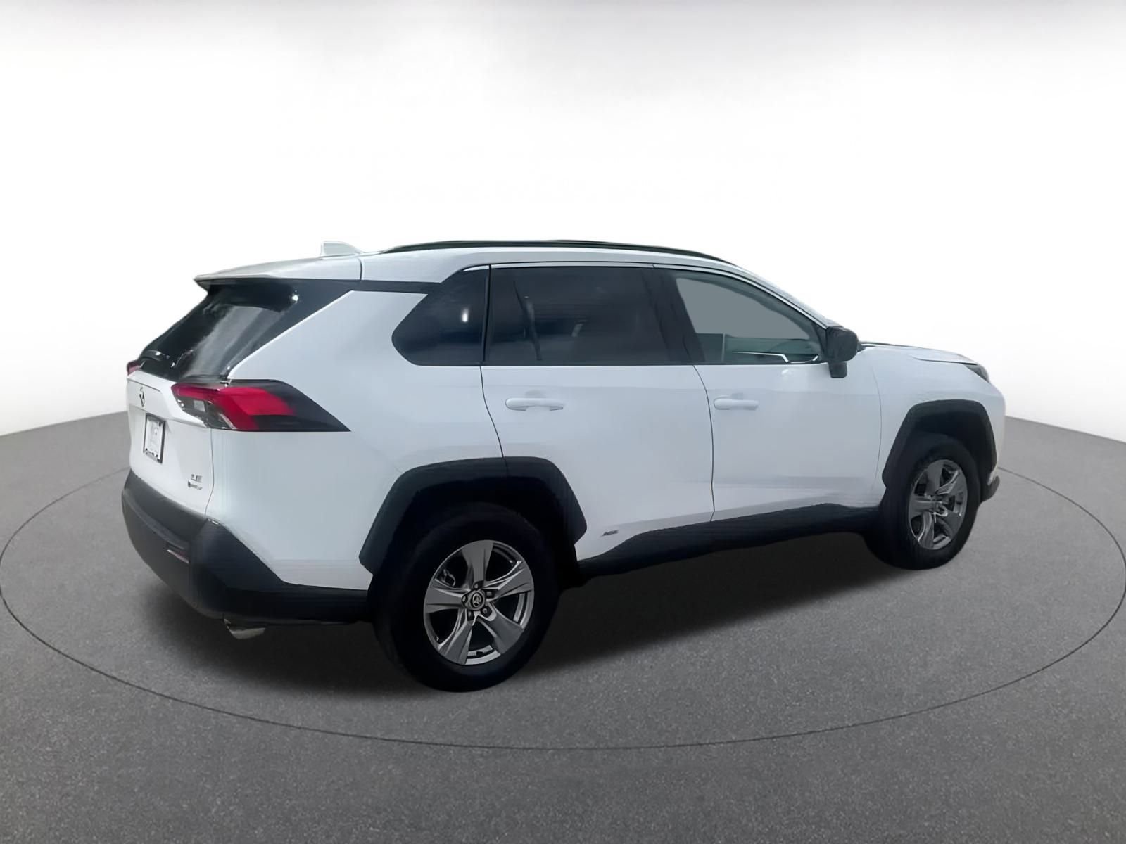 Thumbnail: 2025 Toyota RAV4 - 15