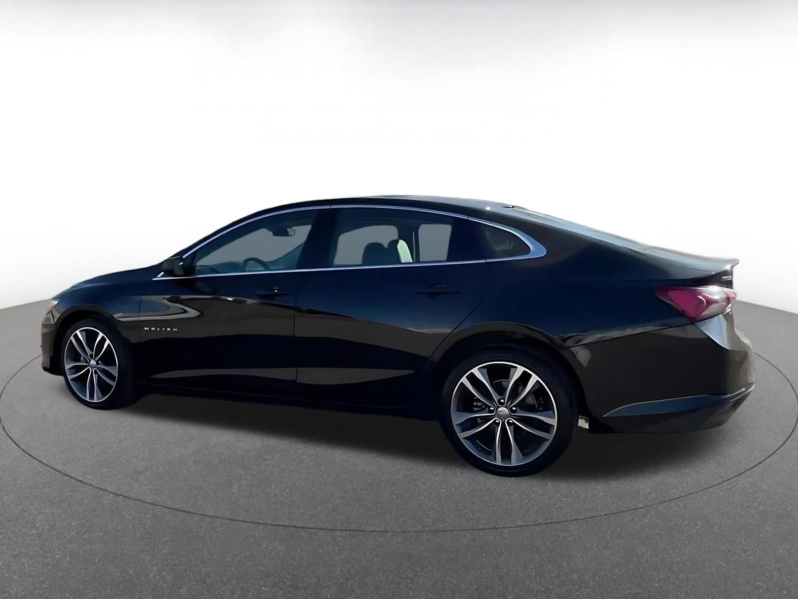 Thumbnail: 2024 Chevrolet Malibu - 10