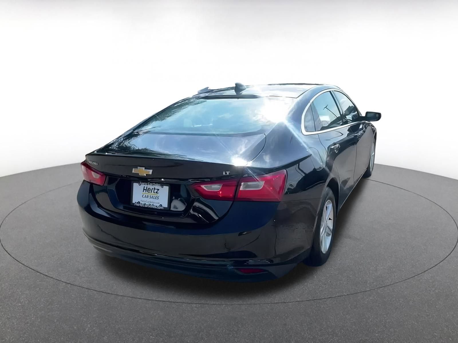 Thumbnail: 2023 Chevrolet Malibu - 14