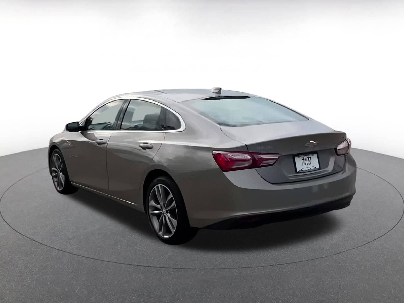 Thumbnail: 2024 Chevrolet Malibu - 10