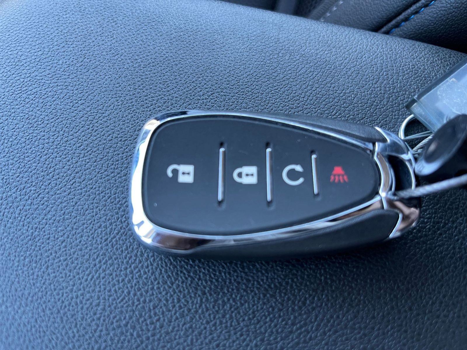 Thumbnail: 2025 Chevrolet Trax - 23