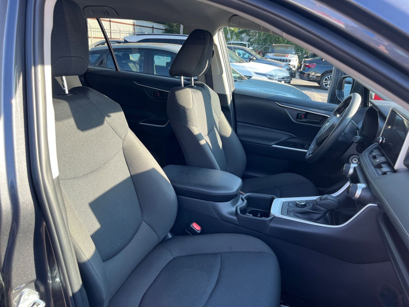 Thumbnail: 2025 Toyota RAV4 - 35