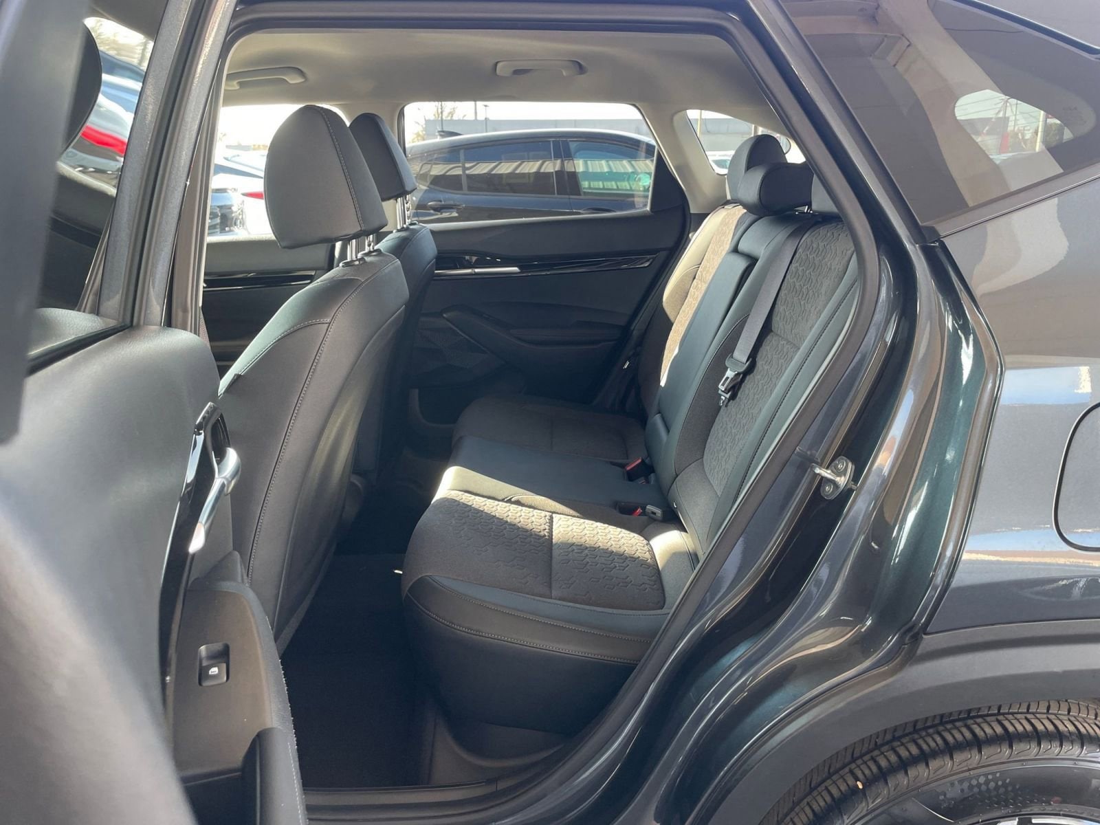 Thumbnail: 2025 Kia Seltos - 24