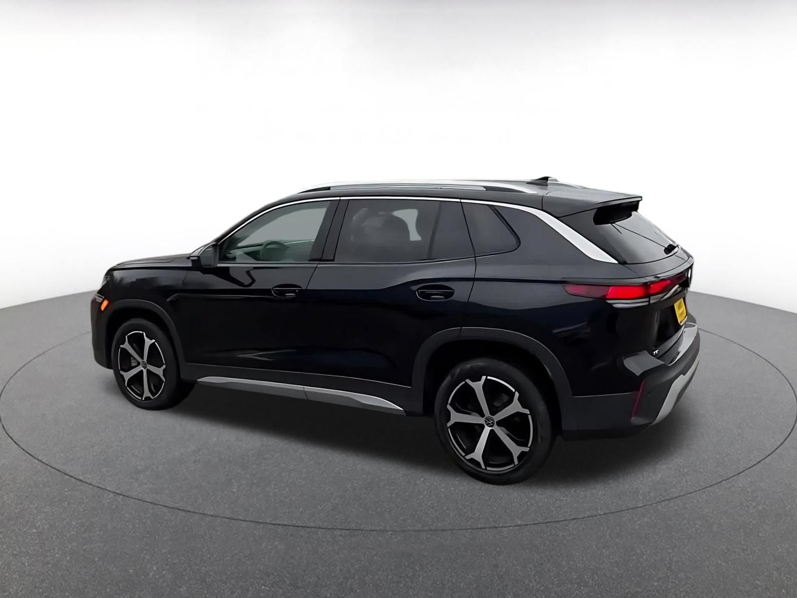 Thumbnail: 2026 Volkswagen Tiguan - 9