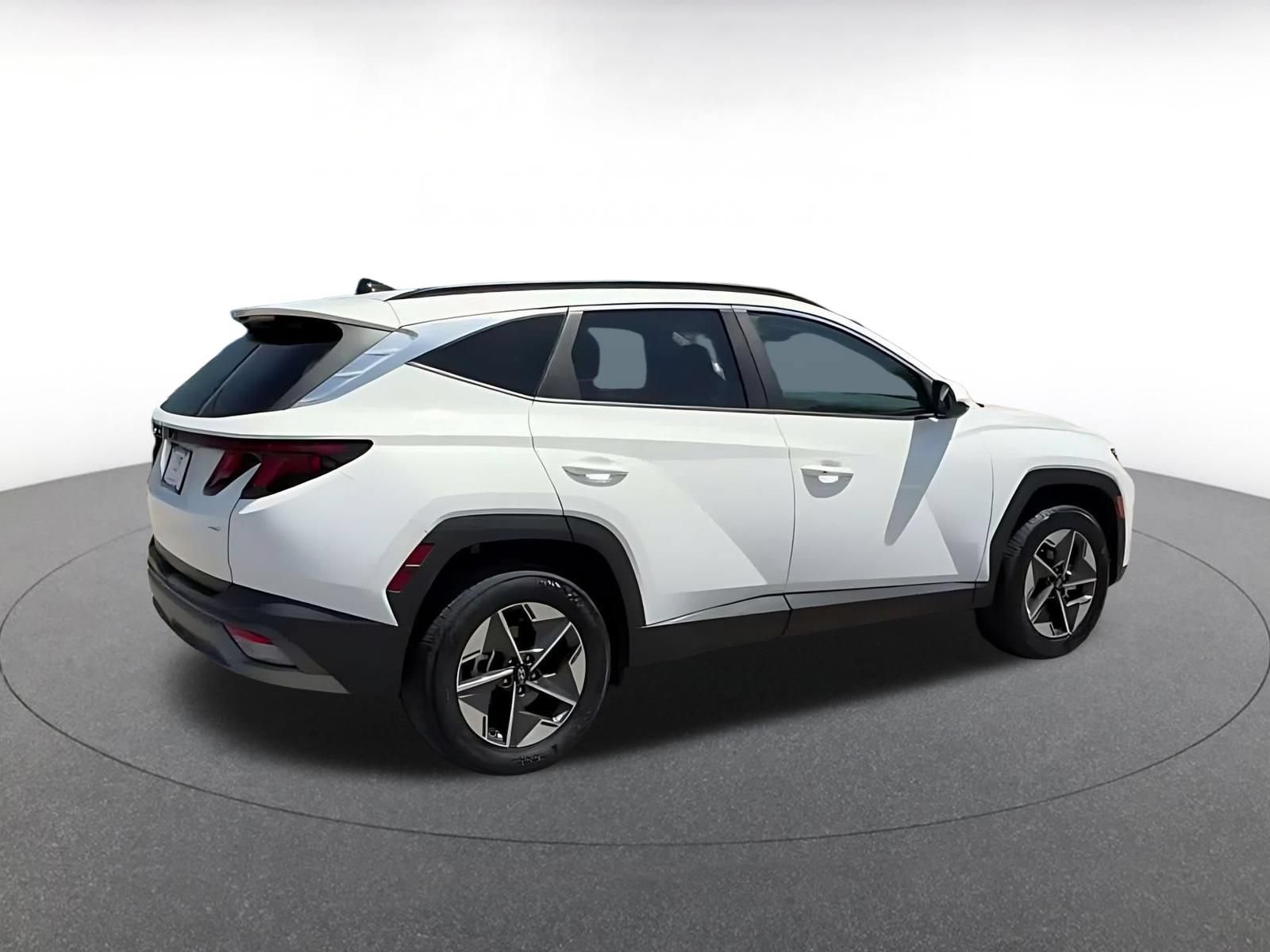 Thumbnail: 2026 Hyundai Tucson - 12