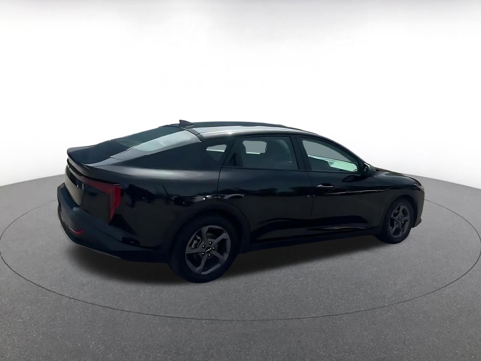 Thumbnail: 2025 Kia K4 - 14