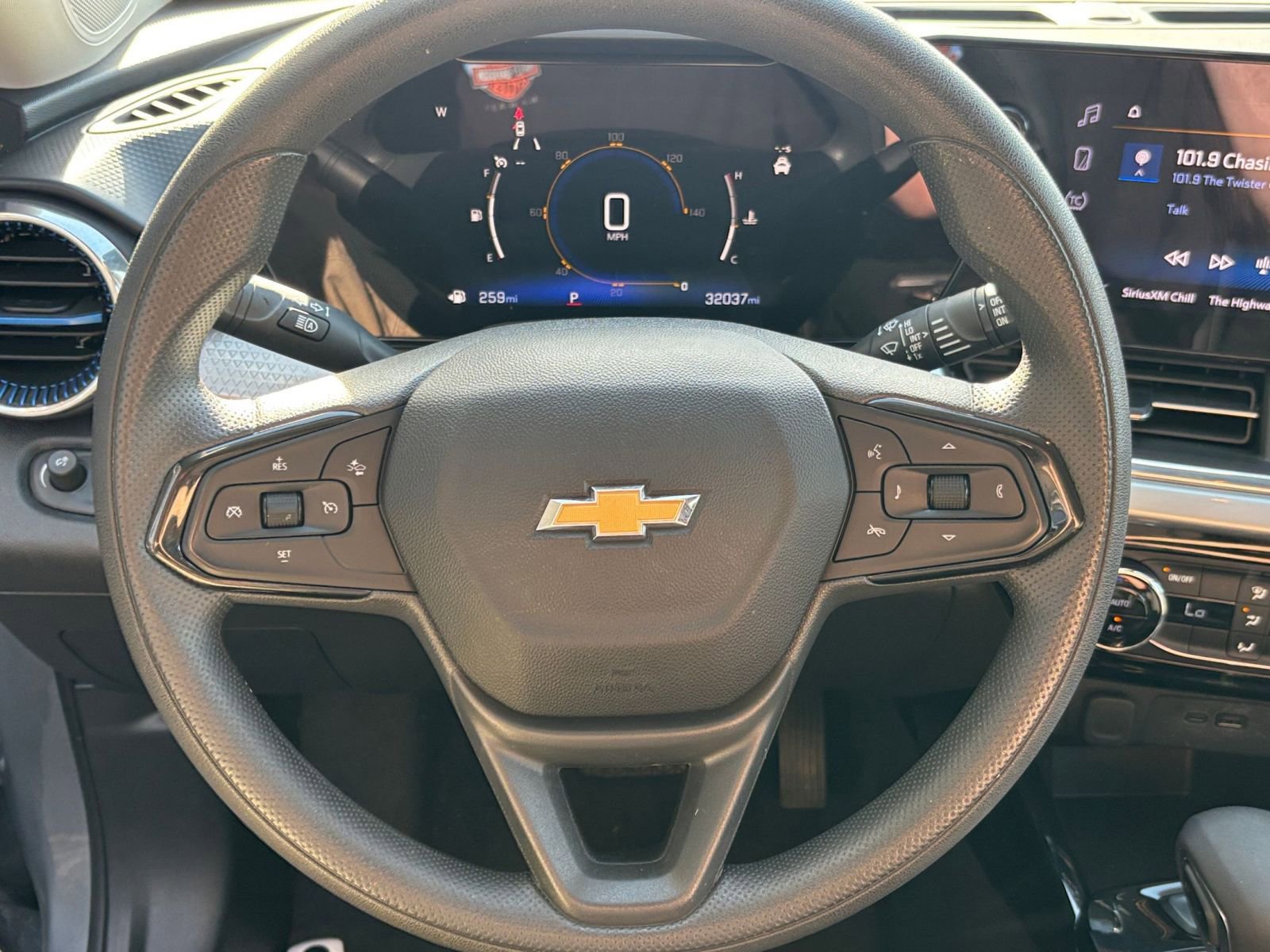 Thumbnail: 2025 Chevrolet Trax - 27