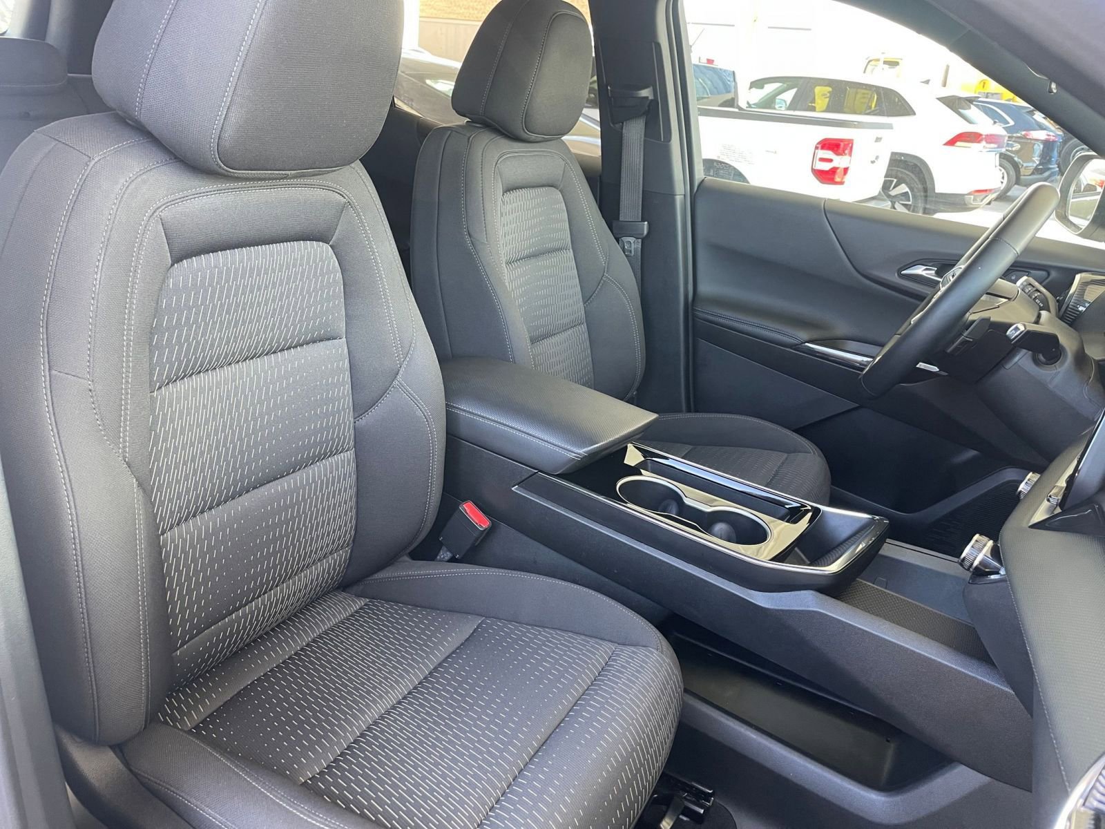 Thumbnail: 2025 Chevrolet Equinox - 35