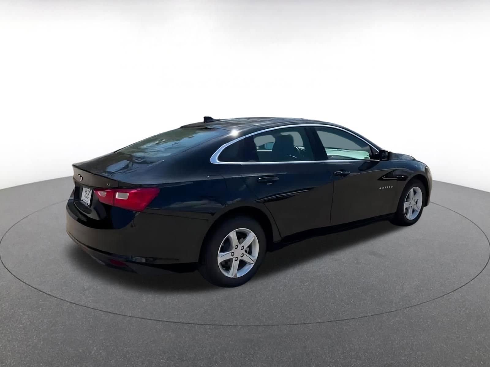 Thumbnail: 2024 Chevrolet Malibu - 14