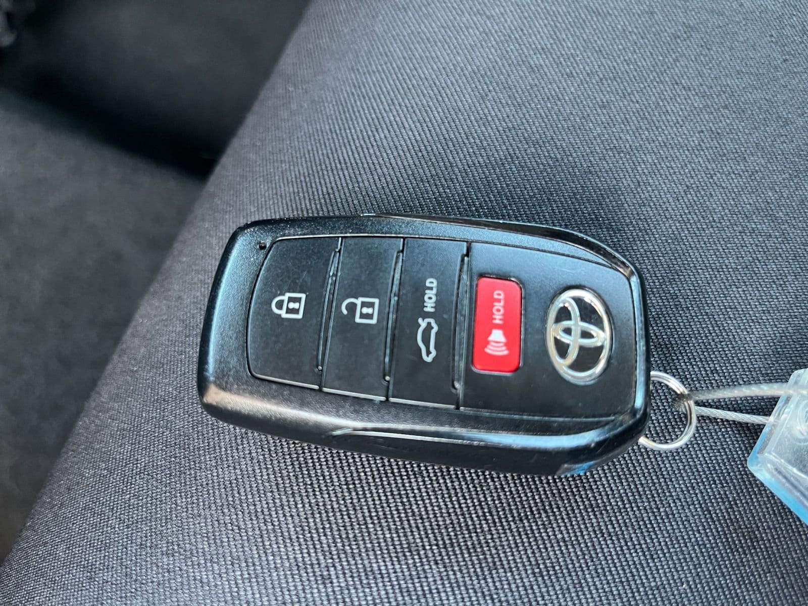 Thumbnail: 2025 Toyota Camry - 22