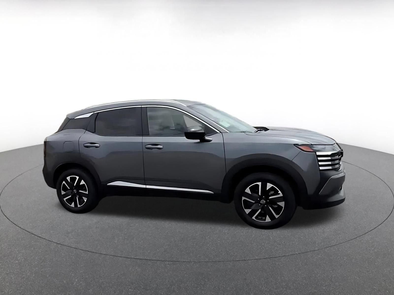 Thumbnail: 2026 Nissan Kicks - 4