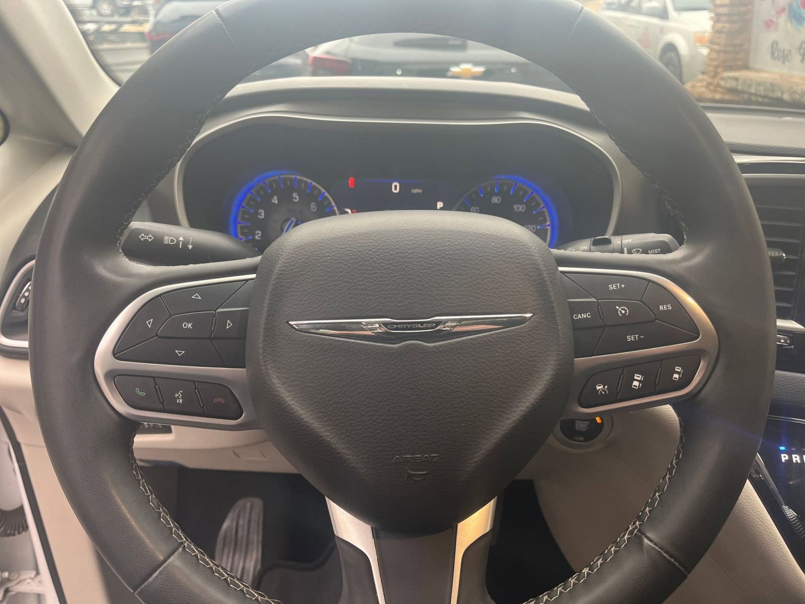 Thumbnail: 2023 Chrysler Pacifica - 28