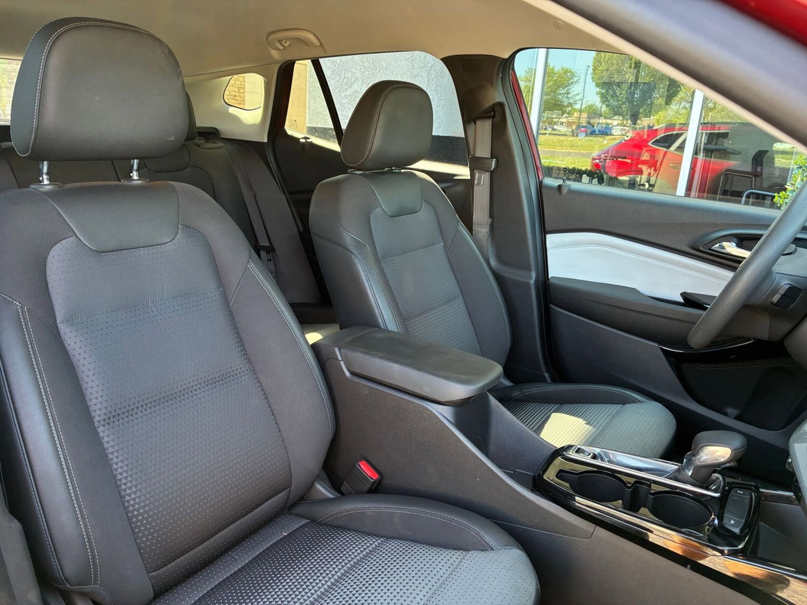Thumbnail: 2025 Chevrolet Trax - 35