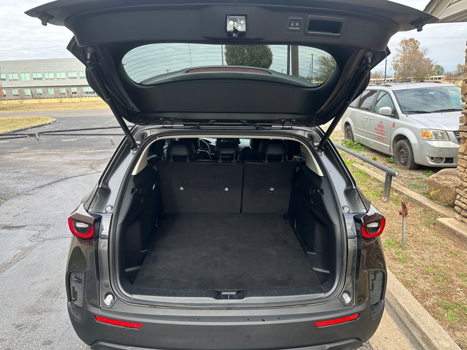 Thumbnail: 2025 Mazda CX-50 - 30