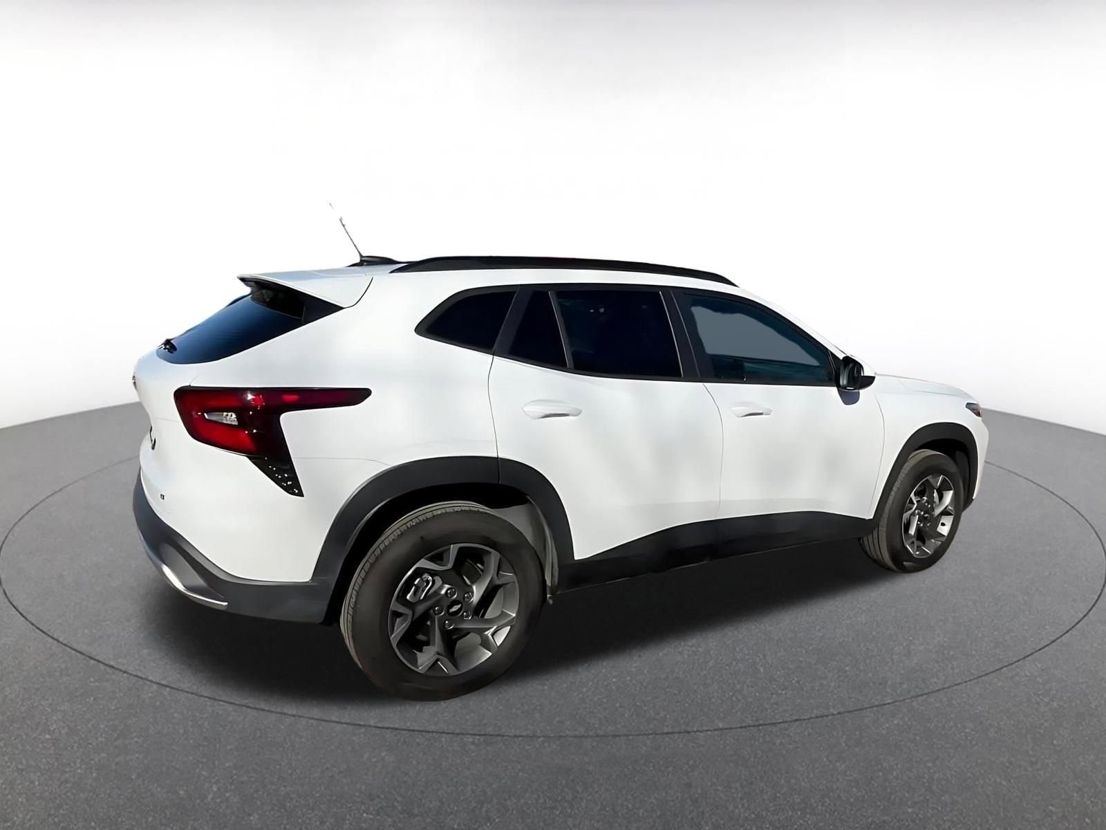 Thumbnail: 2025 Chevrolet Trax - 15