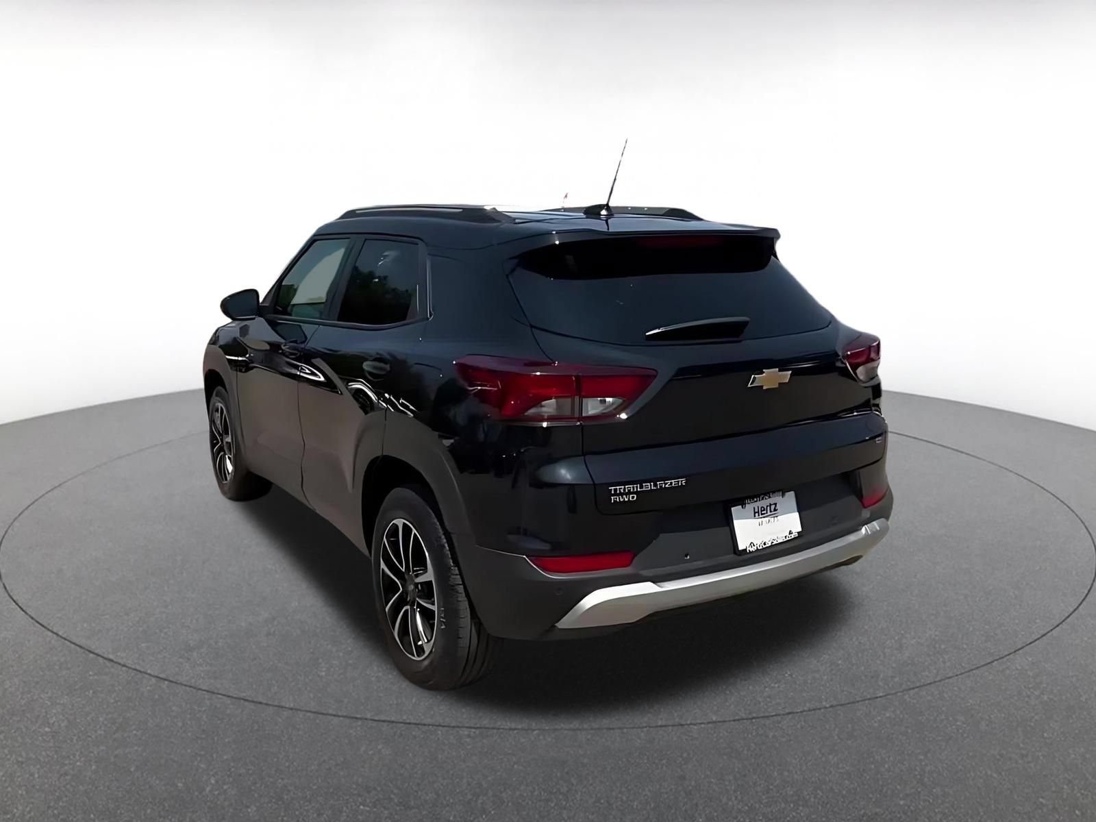 Thumbnail: 2025 Chevrolet TrailBlazer - 9