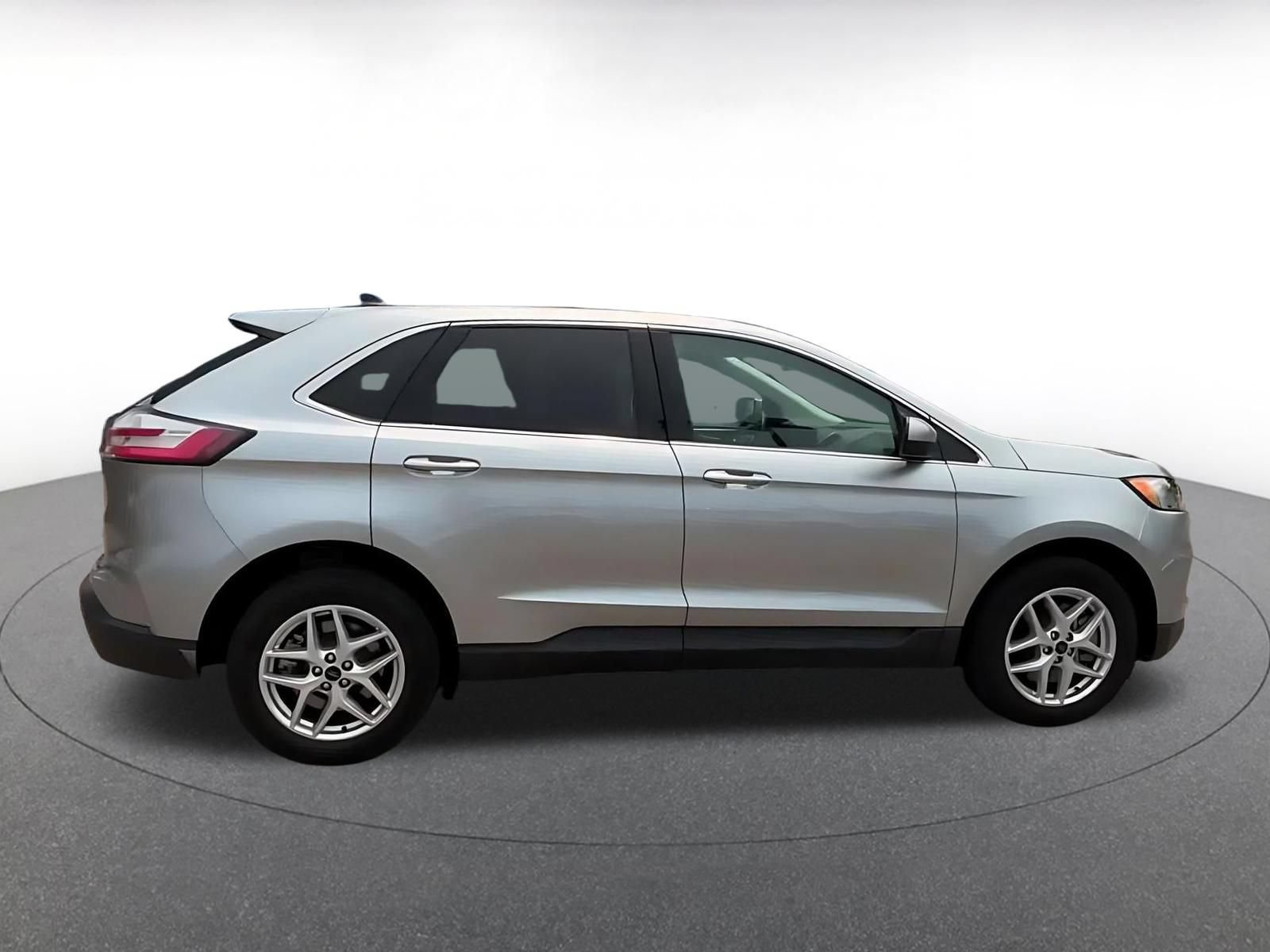 Thumbnail: 2024 Ford Edge - 16