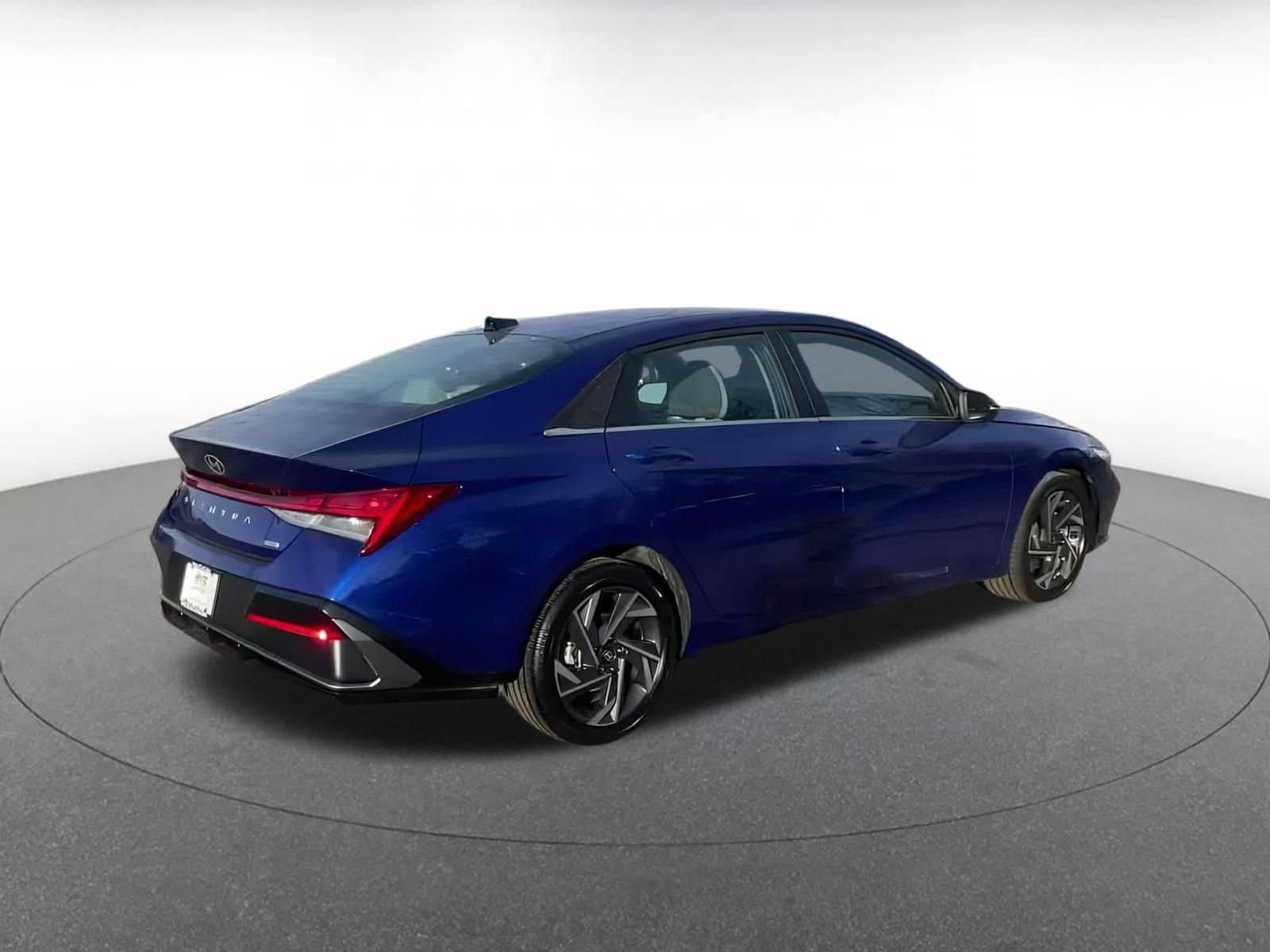 Thumbnail: 2025 Hyundai Elantra - 11