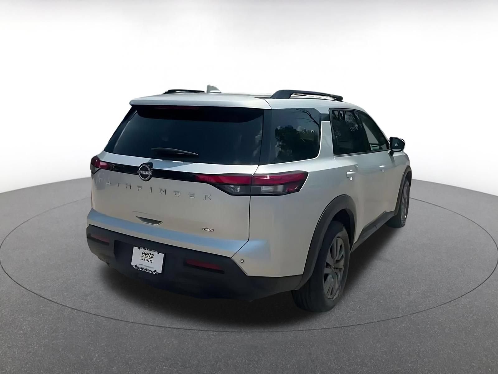 Thumbnail: 2025 Nissan Pathfinder - 15