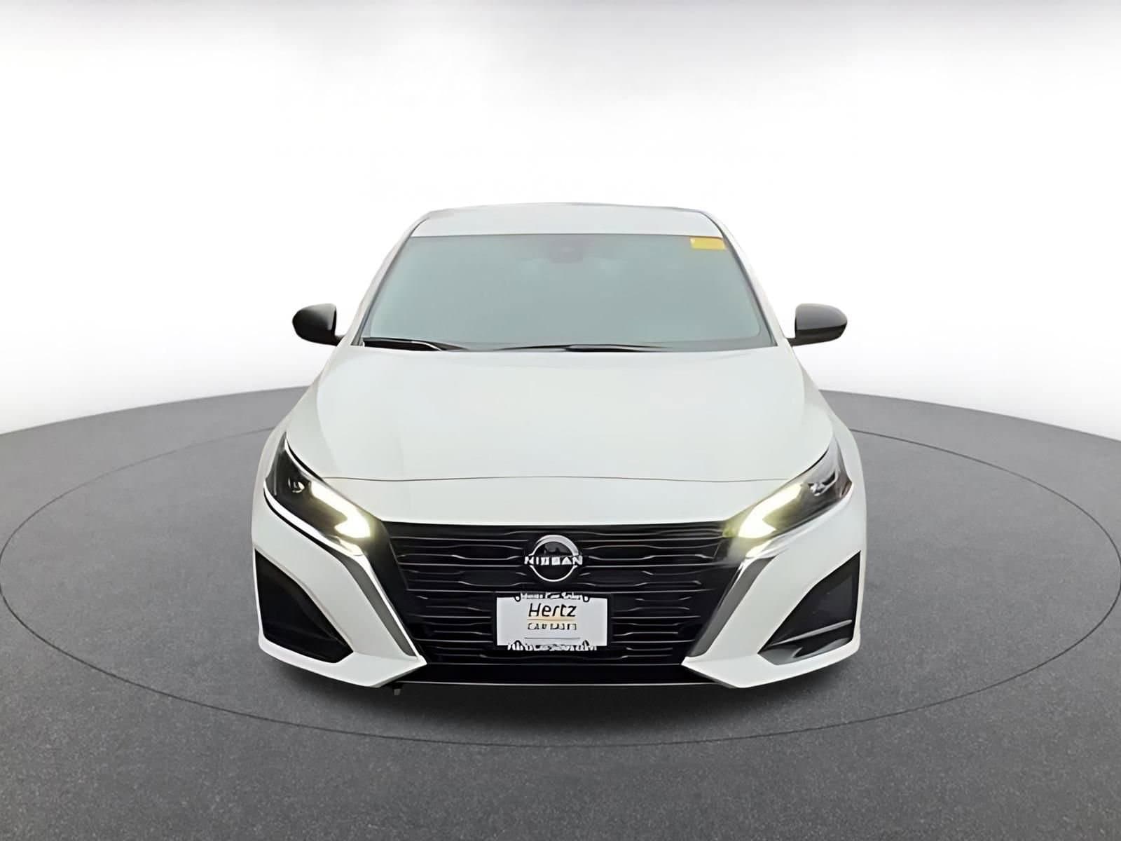 Thumbnail: 2025 Nissan Altima - 4