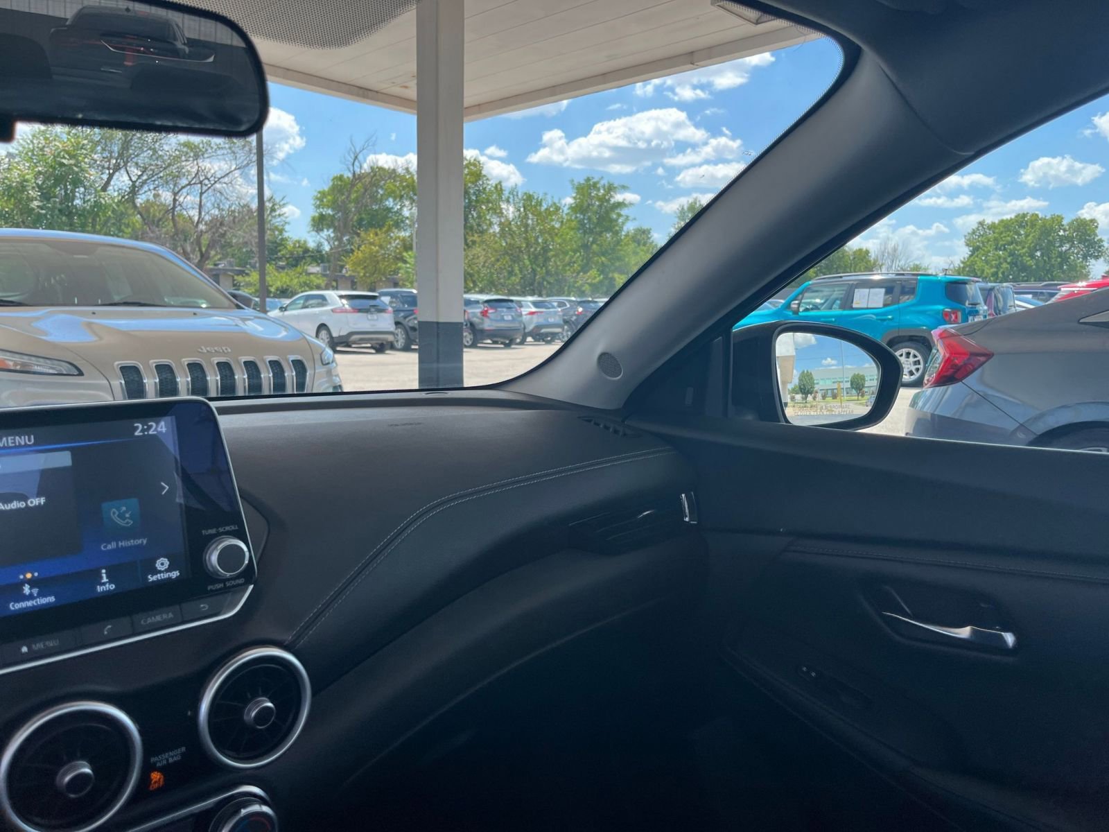 Thumbnail: 2024 Nissan Sentra - 33