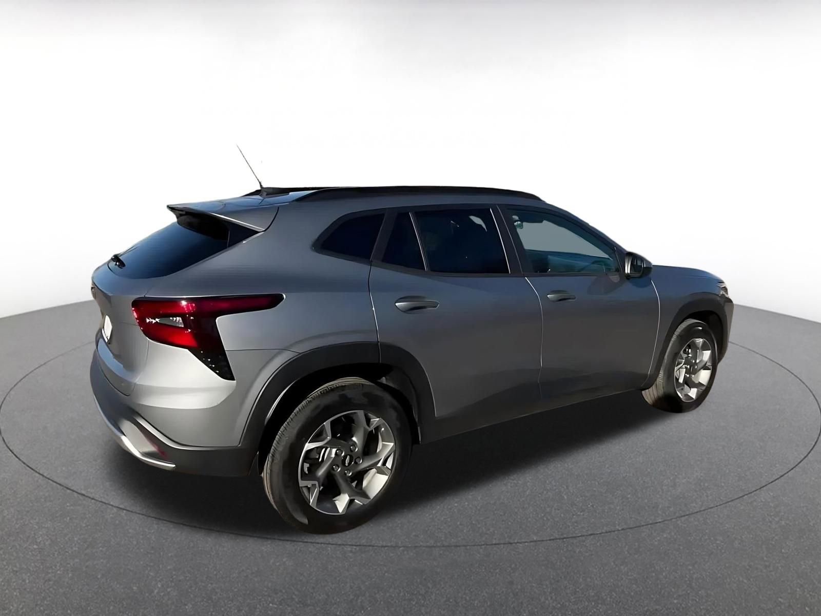 Thumbnail: 2025 Chevrolet Trax - 14