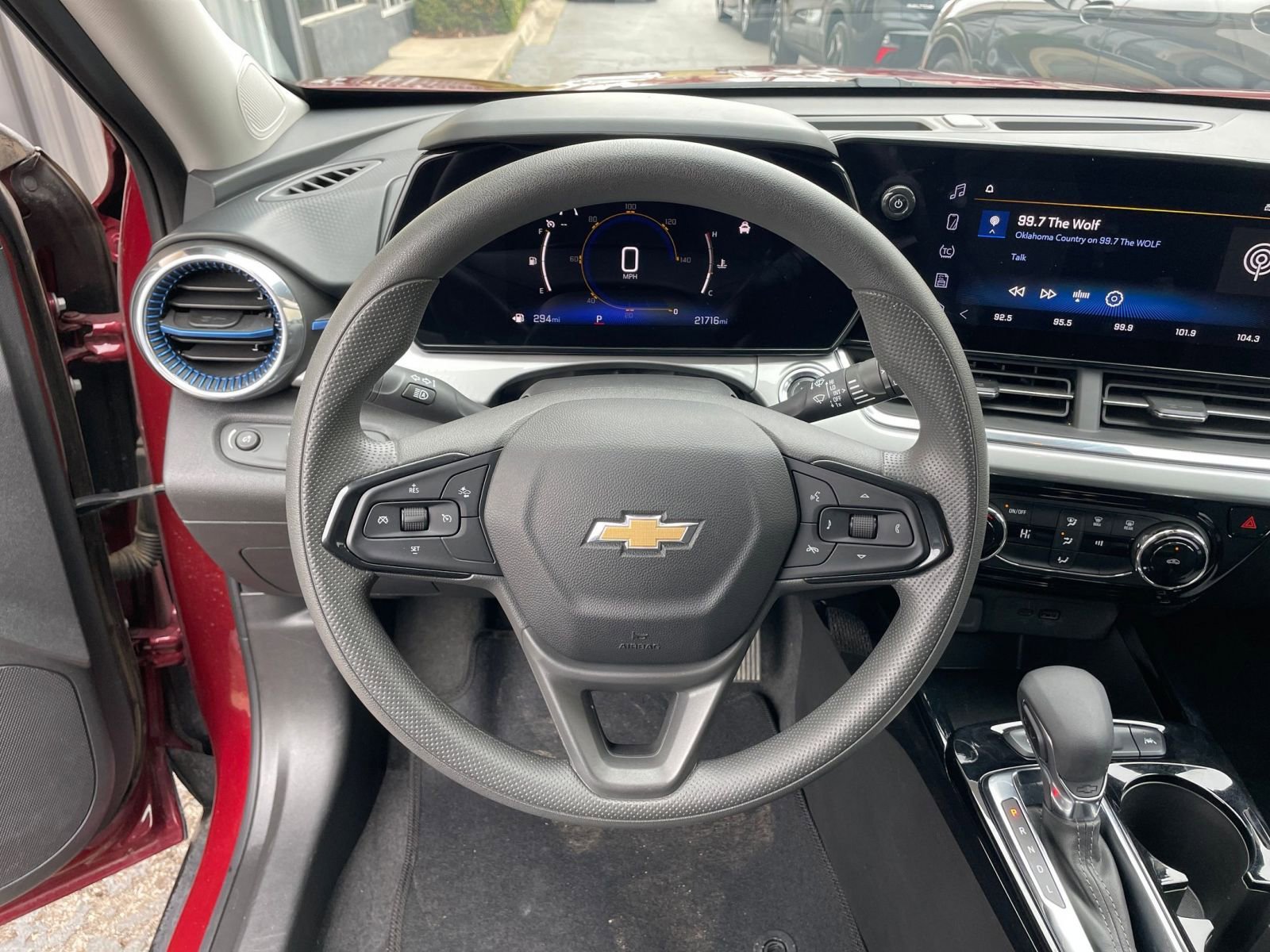 Thumbnail: 2025 Chevrolet Trax - 27