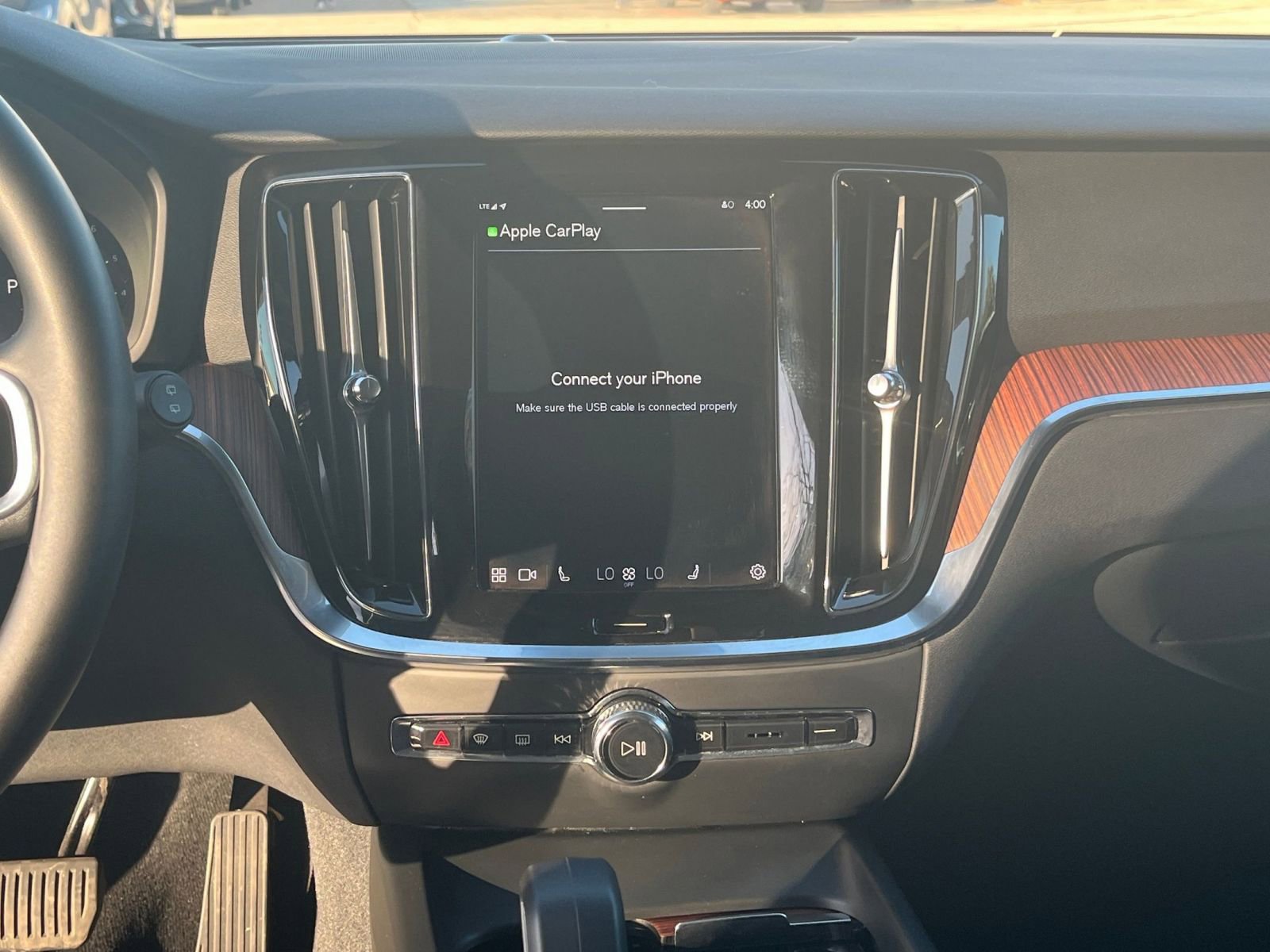 Thumbnail: 2025 Volvo S60 - 21