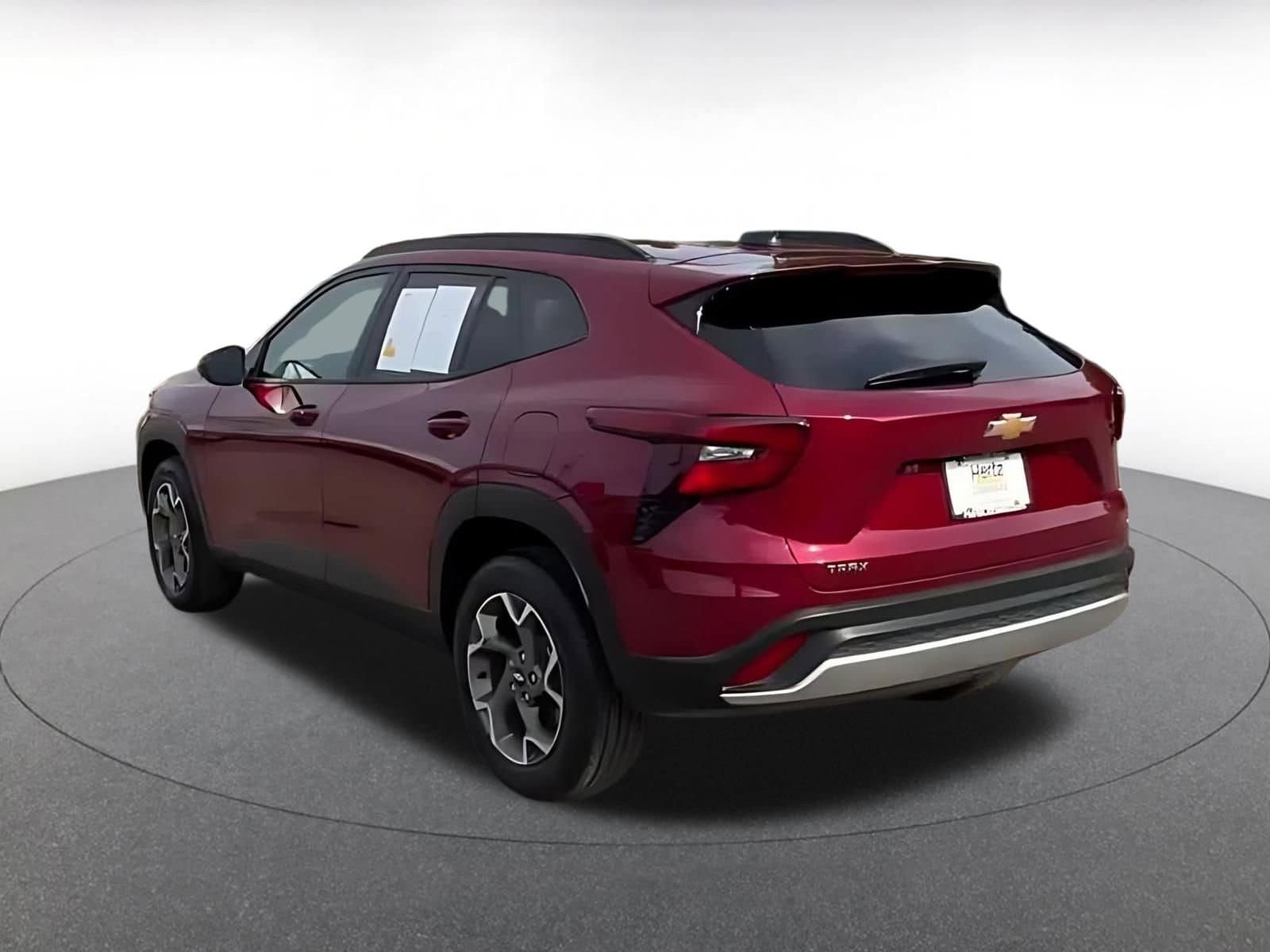 Thumbnail: 2025 Chevrolet Trax - 10