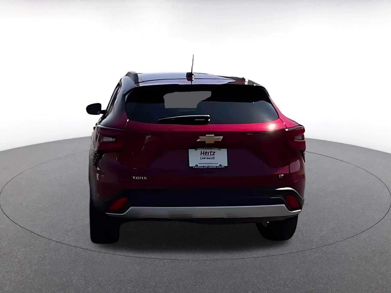 Thumbnail: 2025 Chevrolet Trax - 8