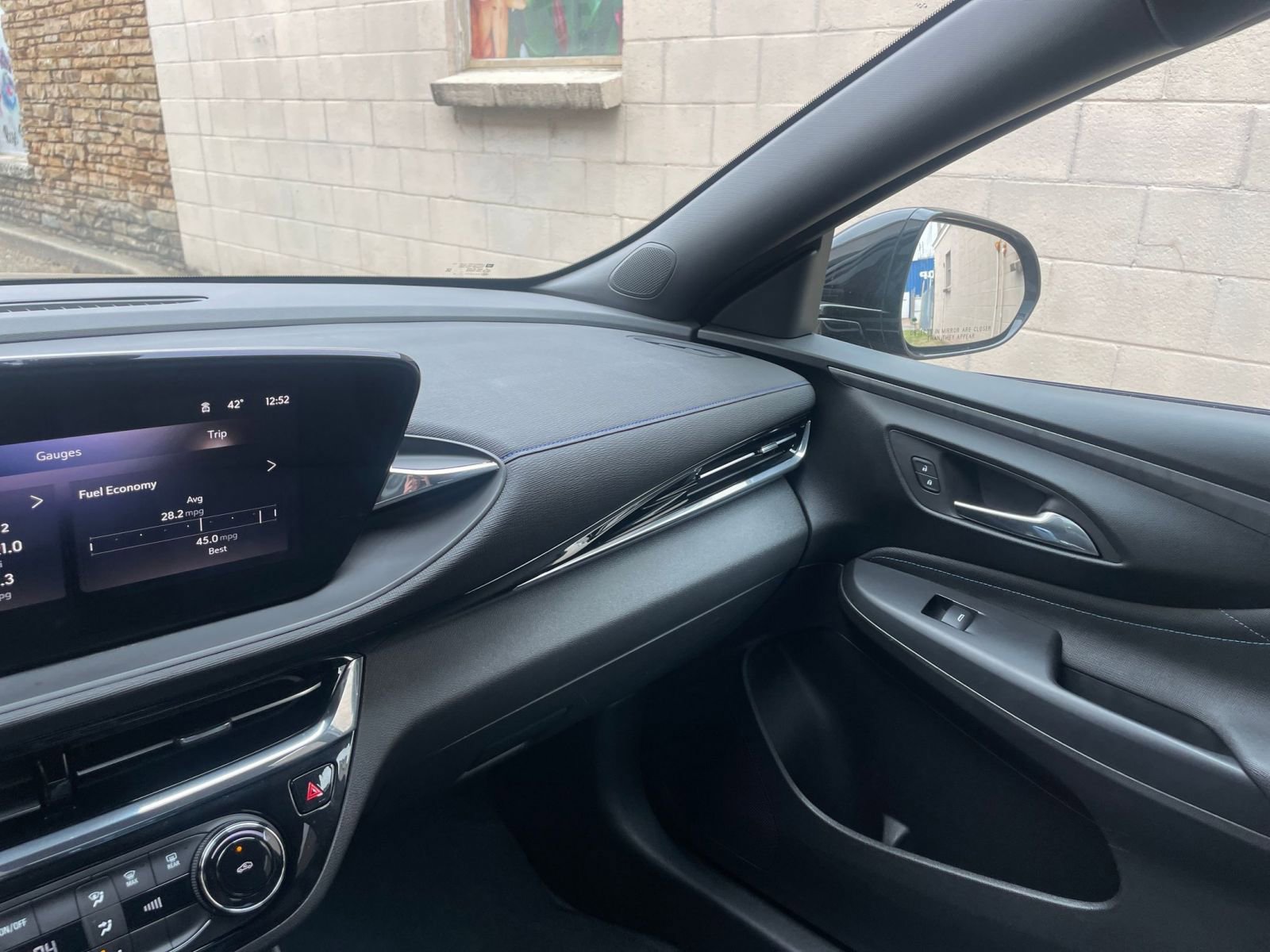 Thumbnail: 2025 Buick Envista - 33