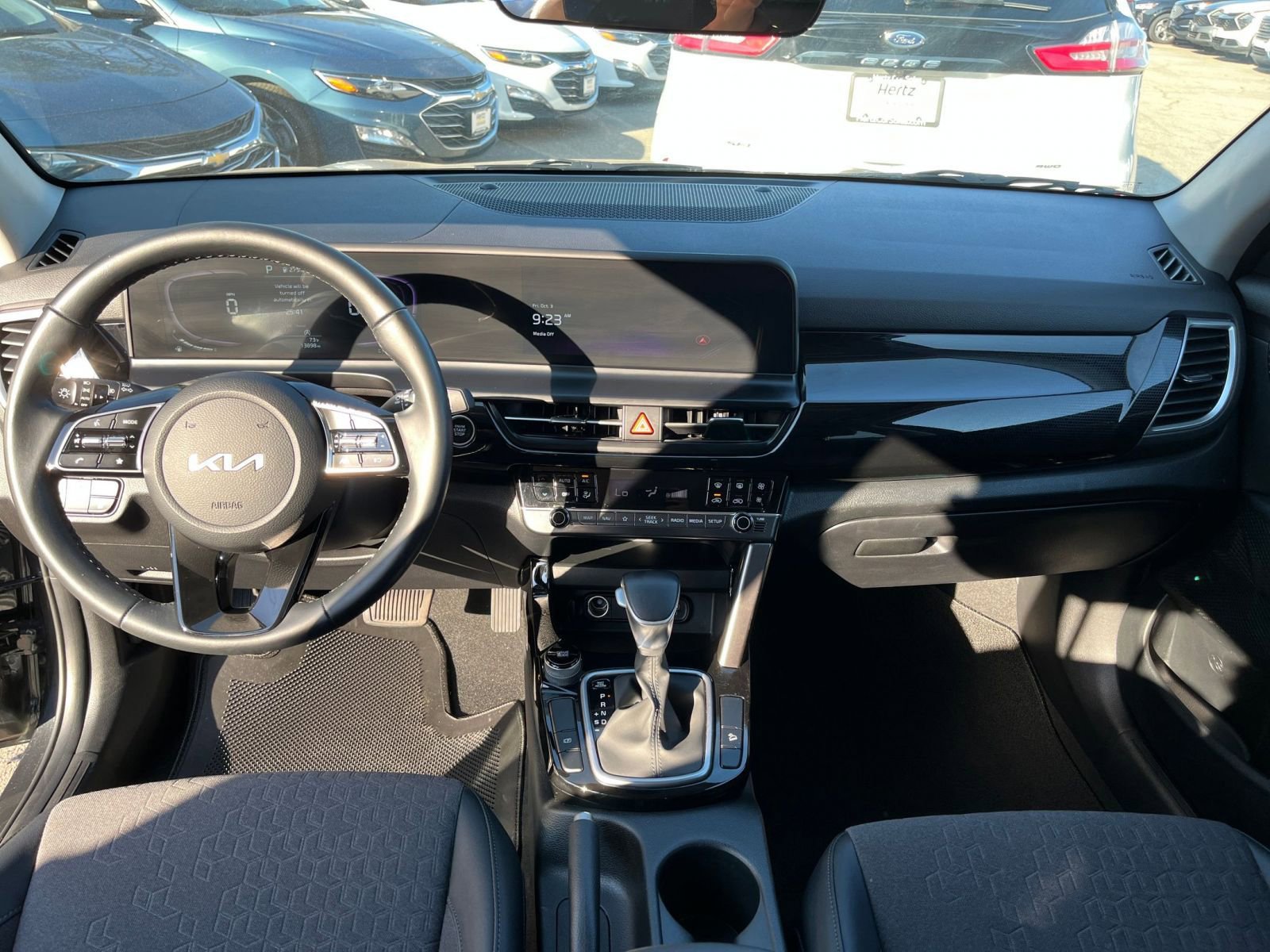 Thumbnail: 2025 Kia Seltos - 32