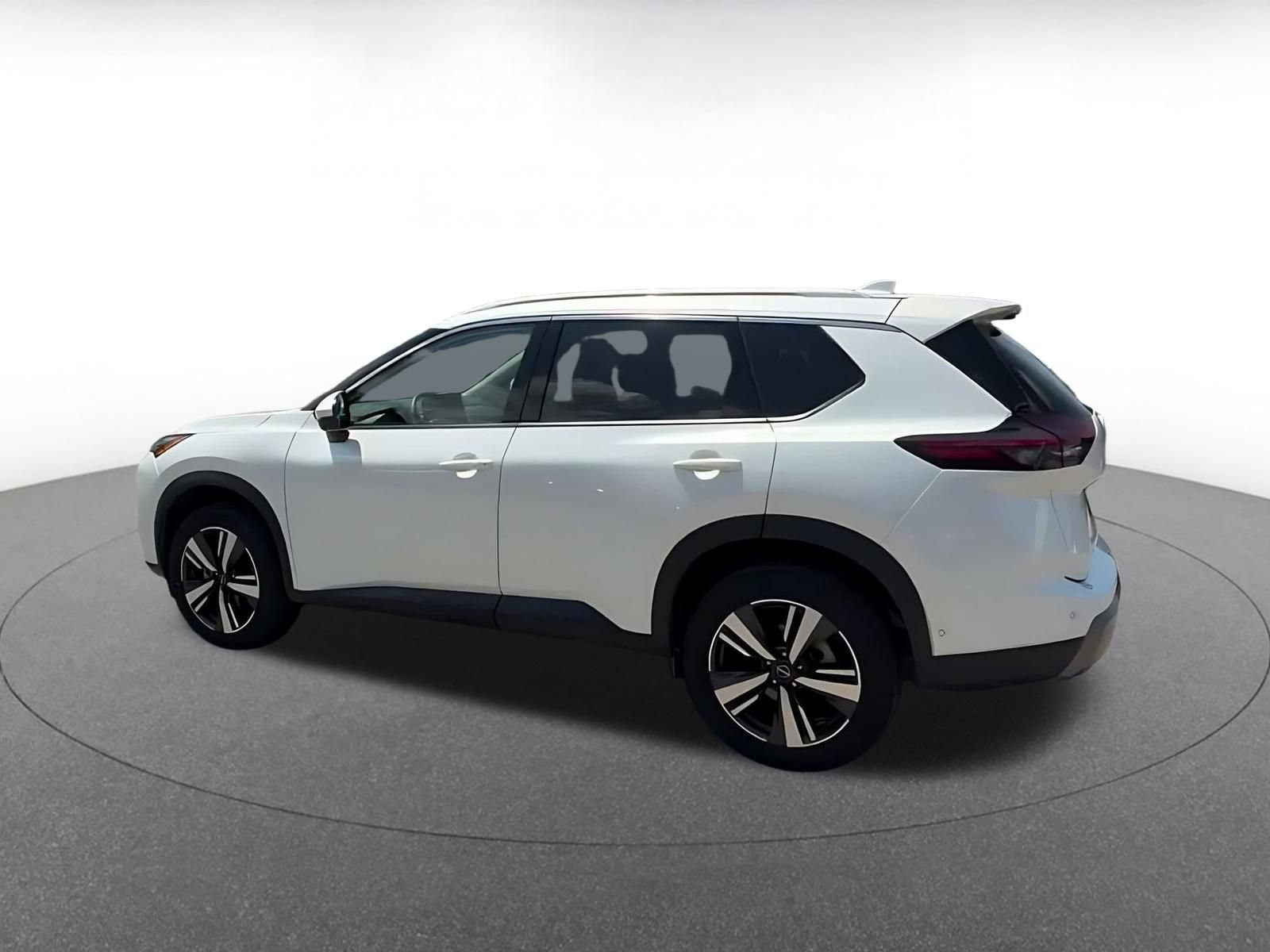 Thumbnail: 2026 Nissan Rogue - 8