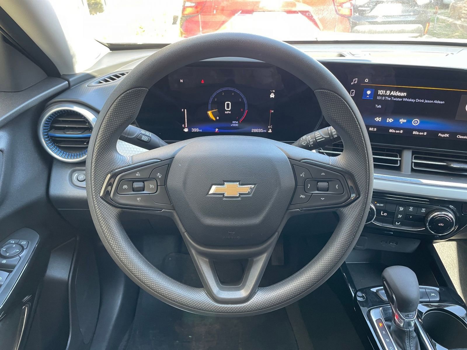 Thumbnail: 2025 Chevrolet Trax - 27