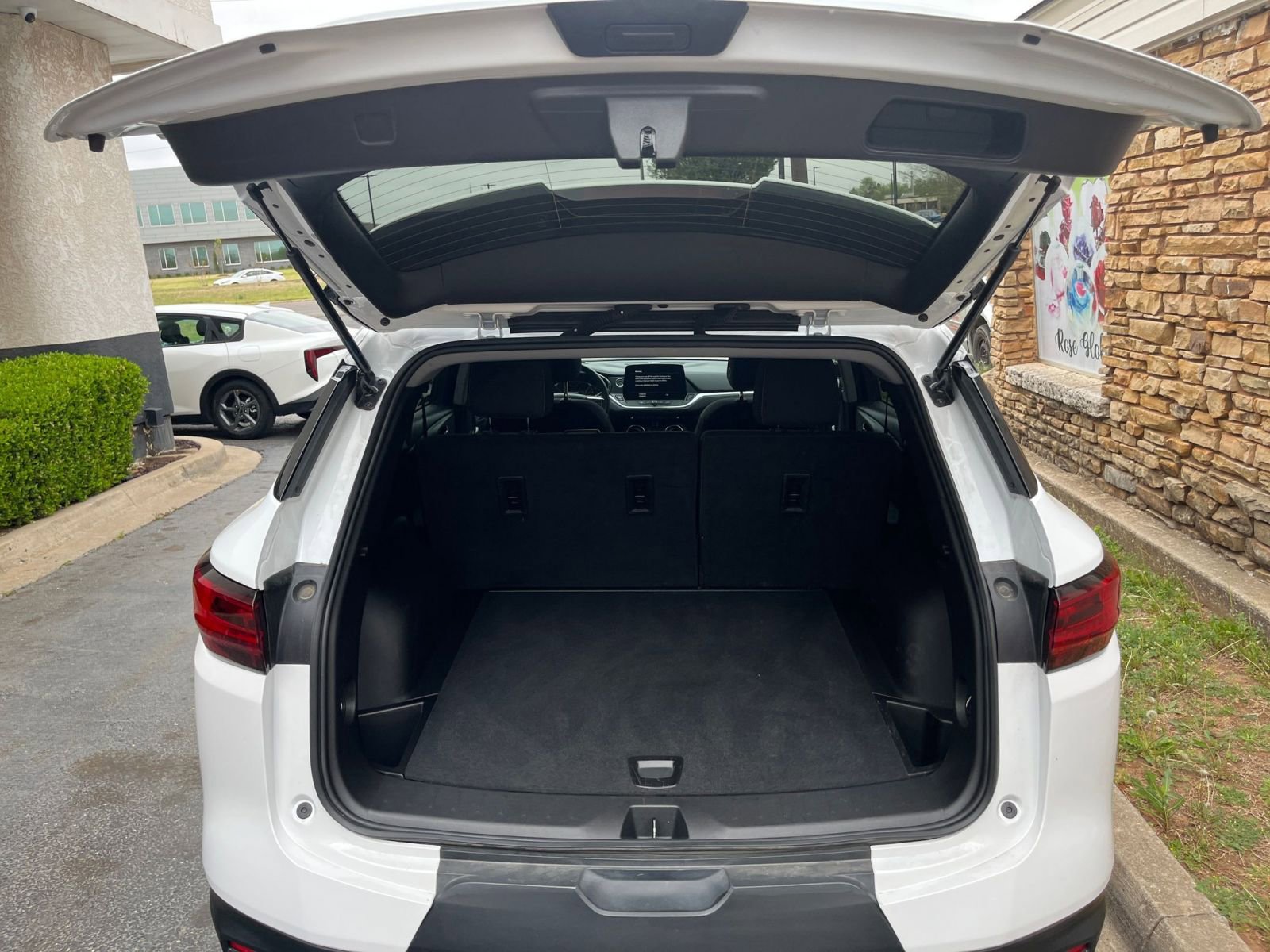 Thumbnail: 2025 Chevrolet Blazer - 32