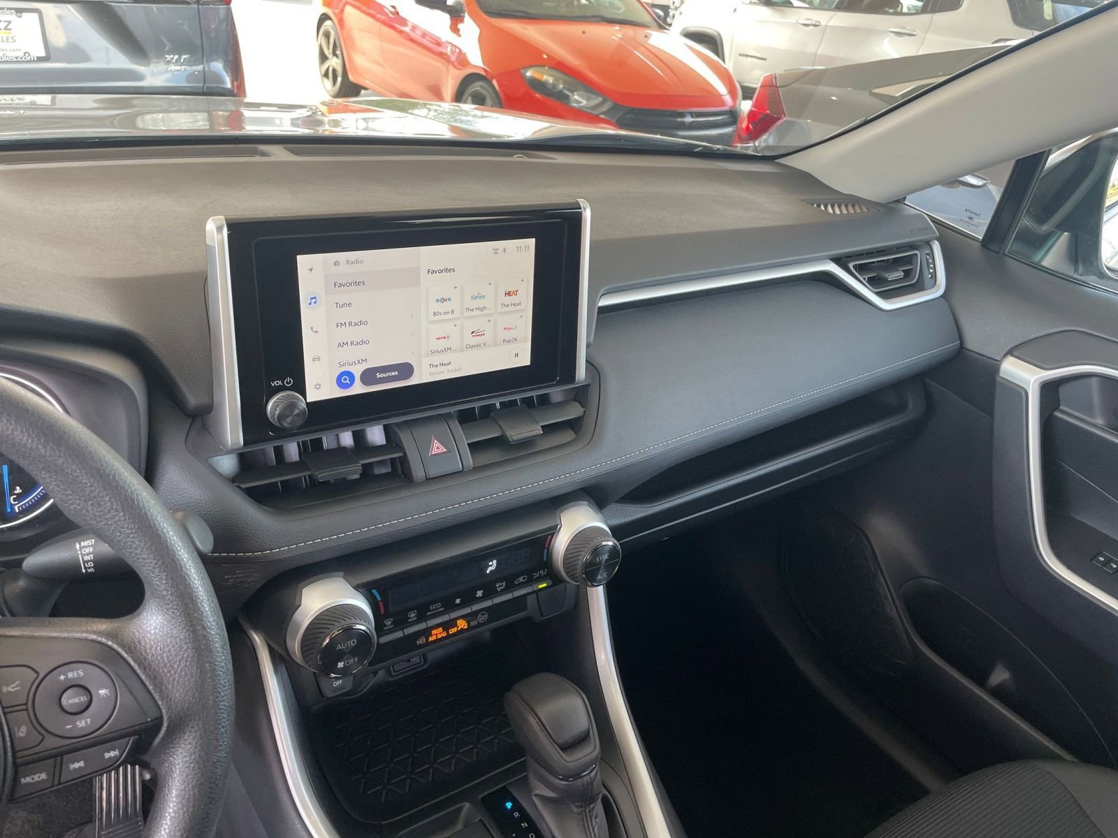 Thumbnail: 2025 Toyota RAV4 - 18