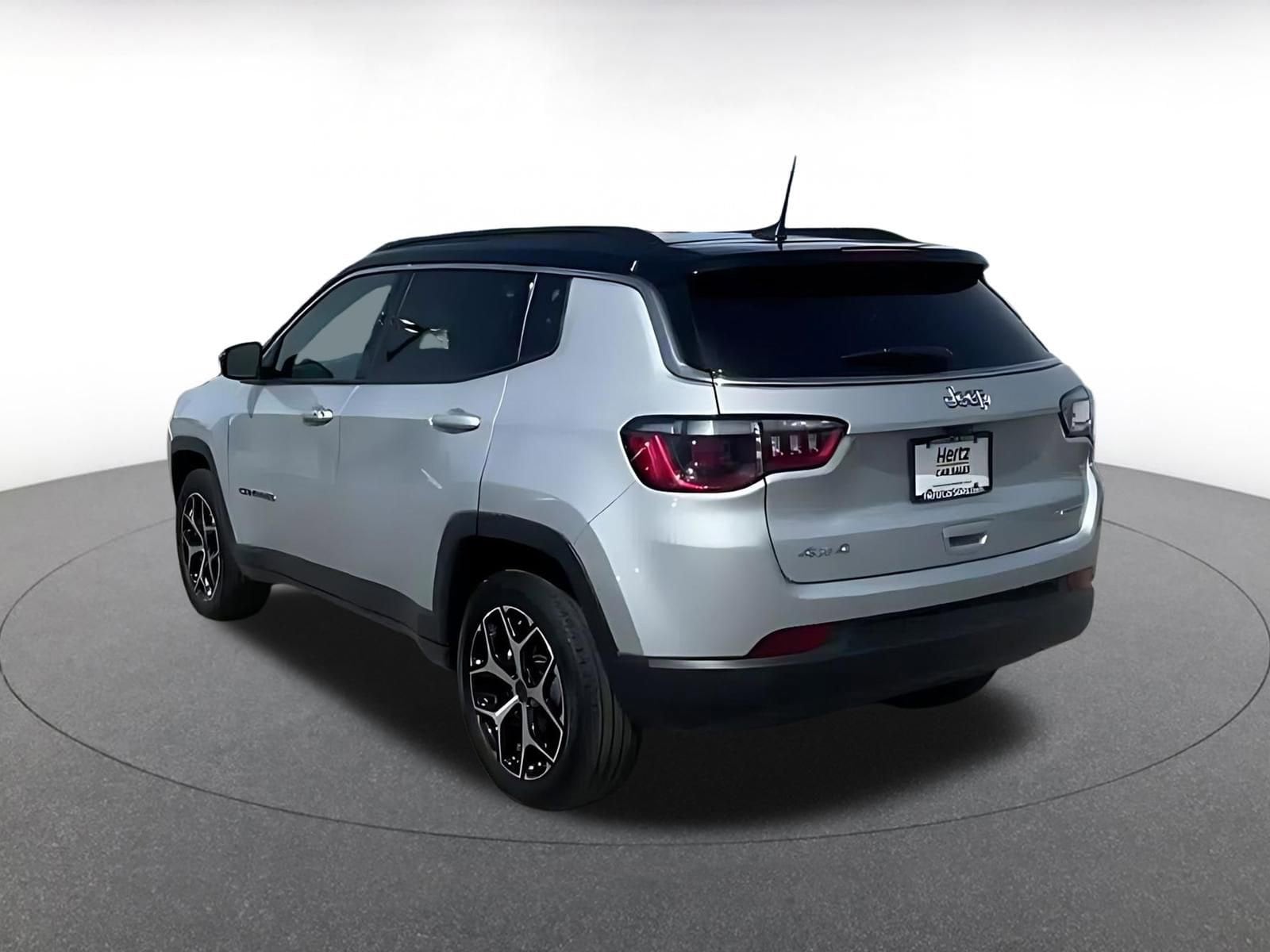 Thumbnail: 2025 Jeep Compass - 11
