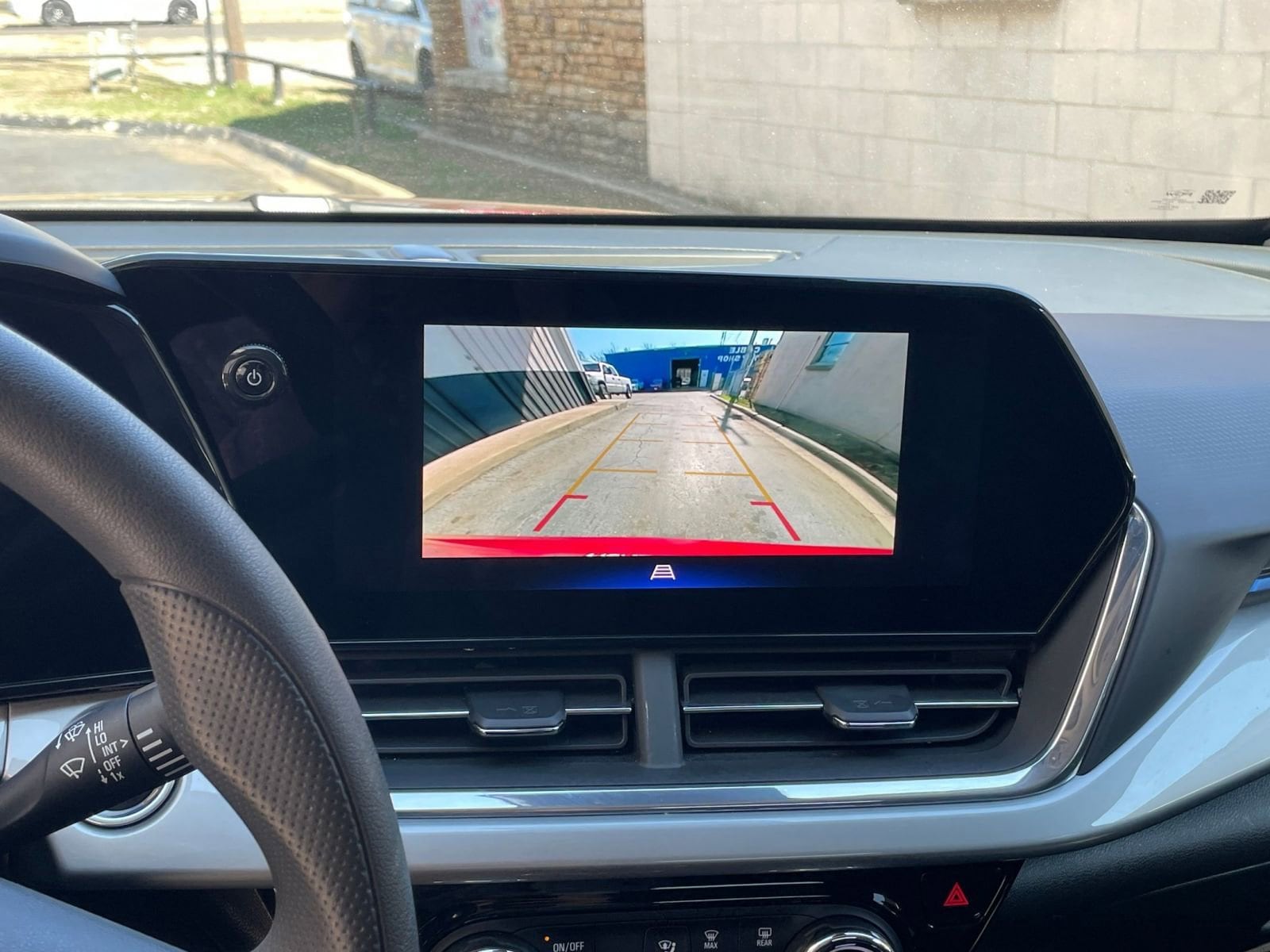 Thumbnail: 2025 Chevrolet Trax - 22