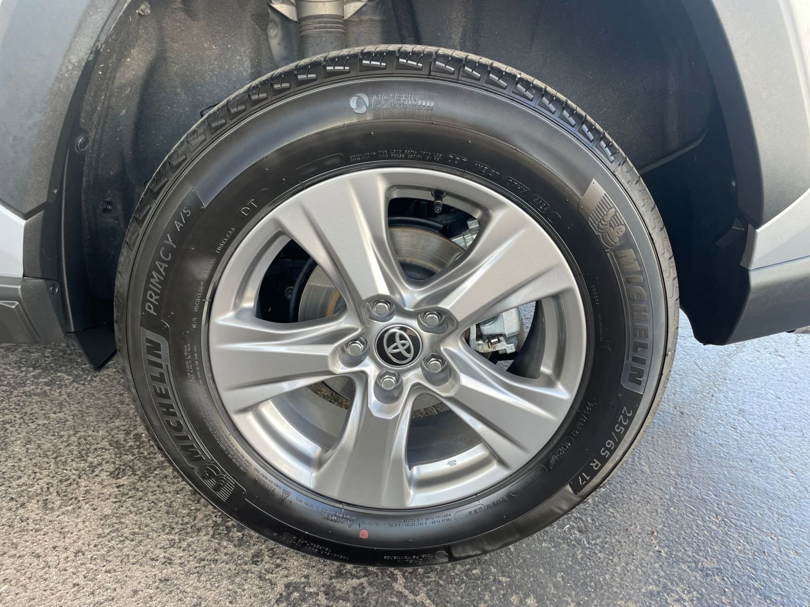 Thumbnail: 2025 Toyota RAV4 - 29