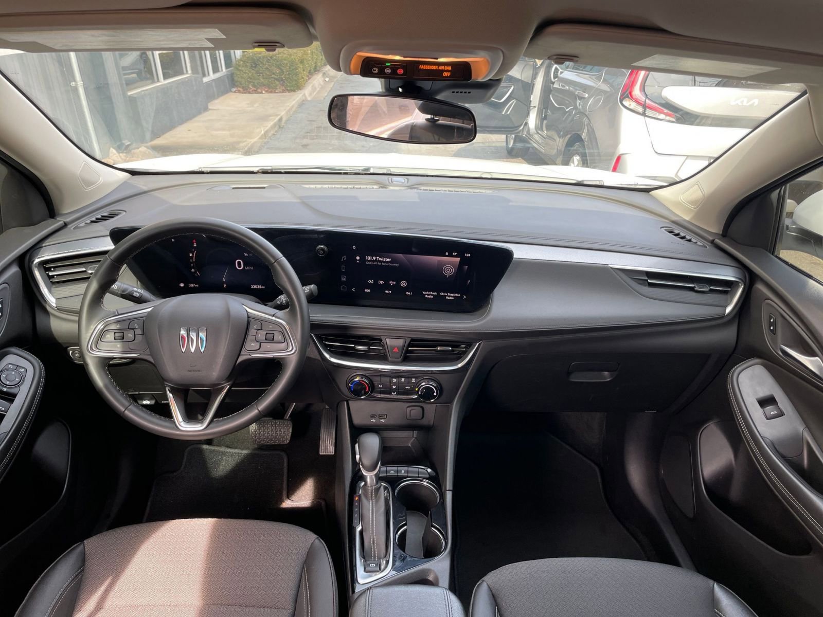 Thumbnail: 2025 Buick Encore GX - 32